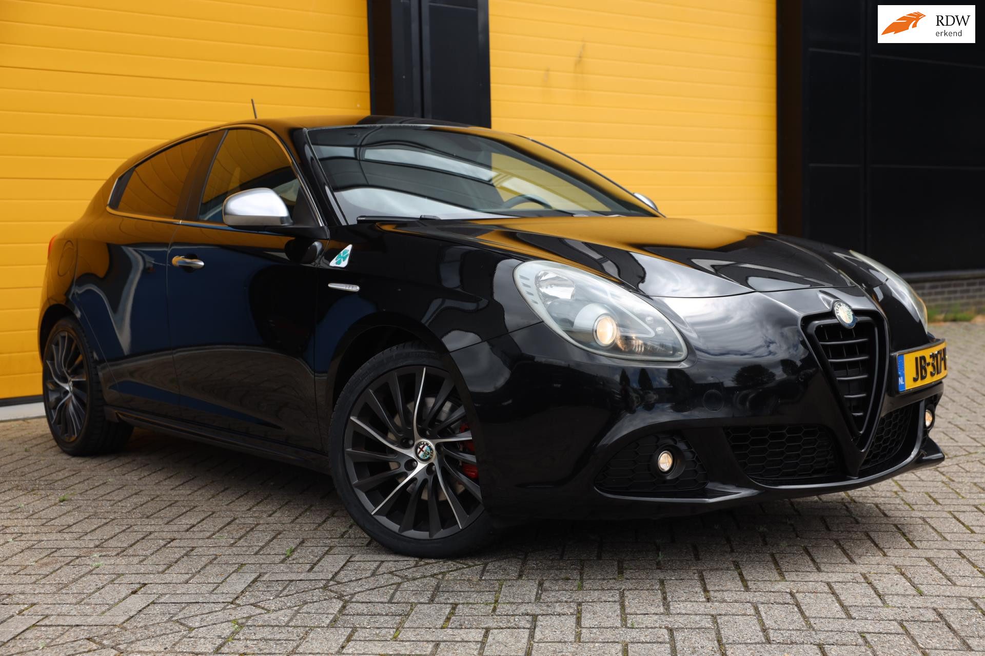 Alfa Romeo Giulietta 1.4 T Distinctive / 170 Pk / Cruise Control / Elek Pakket / Airco / Brembo / Allu Velgen