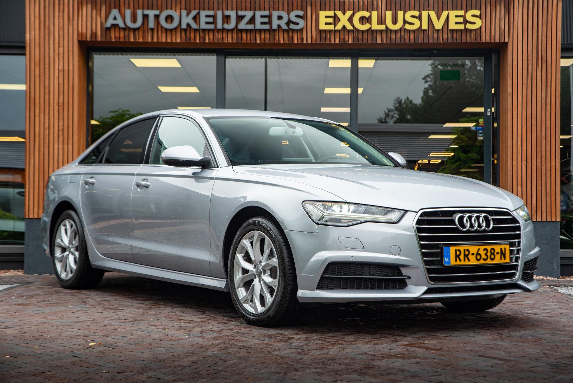 Audi A6 Limousine 1.8 TFSI ultra Lease Edition Navigatie LED Cruise Clima PDC 18”LM