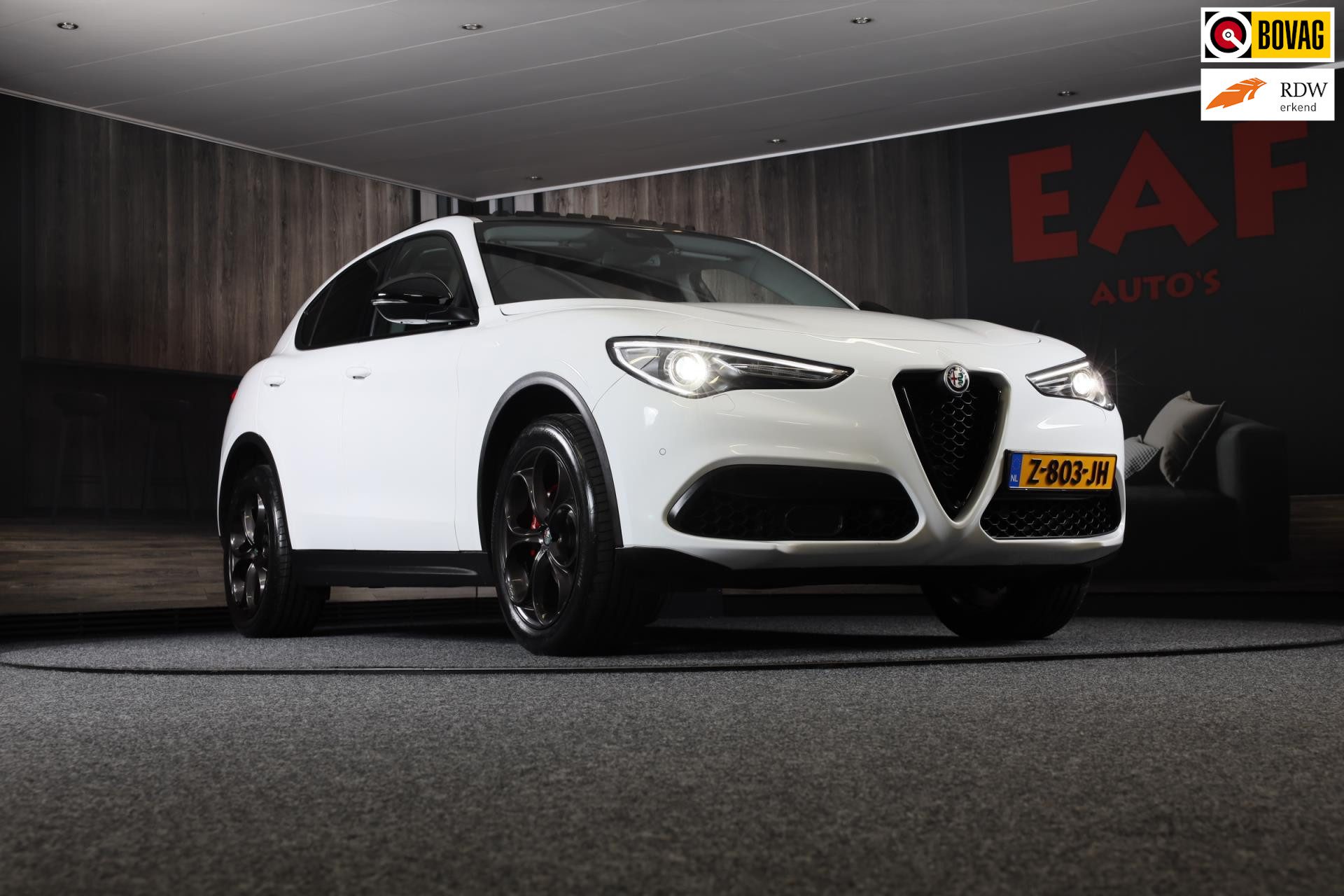 Alfa Romeo STELVIO 2.0 T AWD B-Tech / 280 PK / AUT / ACC / Camera / Navi / Leder / Open Panoramadak / Lane Assist / Led / Pdc / 20