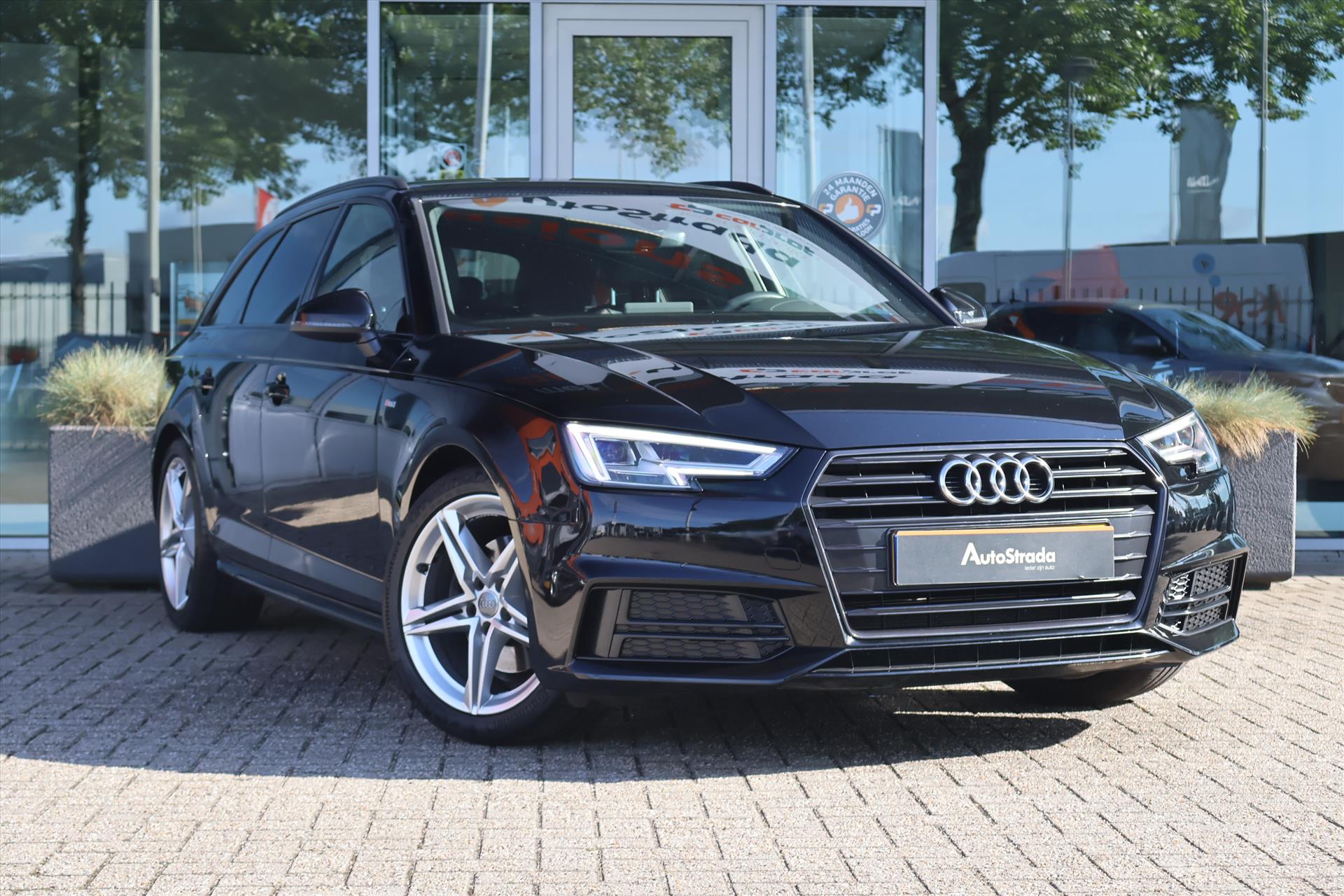 Audi A4 Avant 1.4 TFS S-Line Black Edition 150pk | Keyless Go | Bluetooth | Elektrische kofferklep | Navi