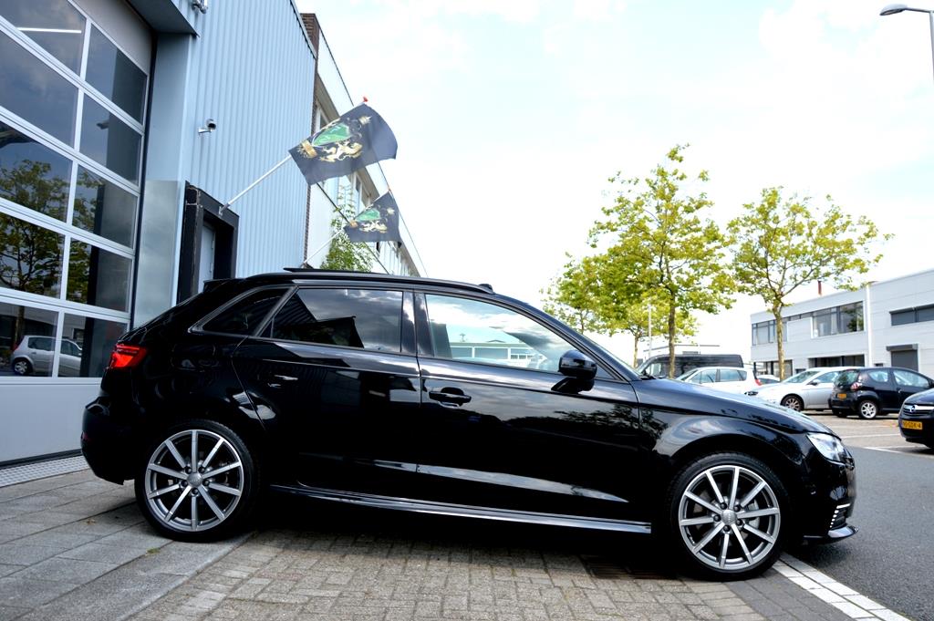 Audi A3 Sportback 40 e-tron 204PK LED/CAM/S18/NAVI/LEER/PANO