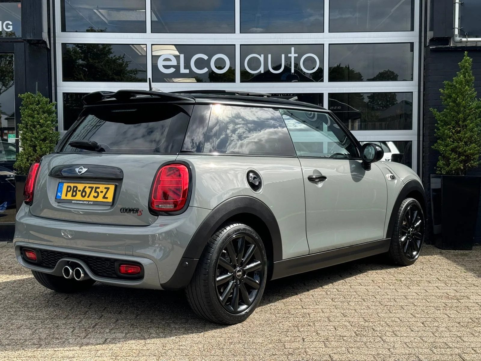 MINI Mini 2.0 Cooper S / Pano / Led / 1ste eigenaar