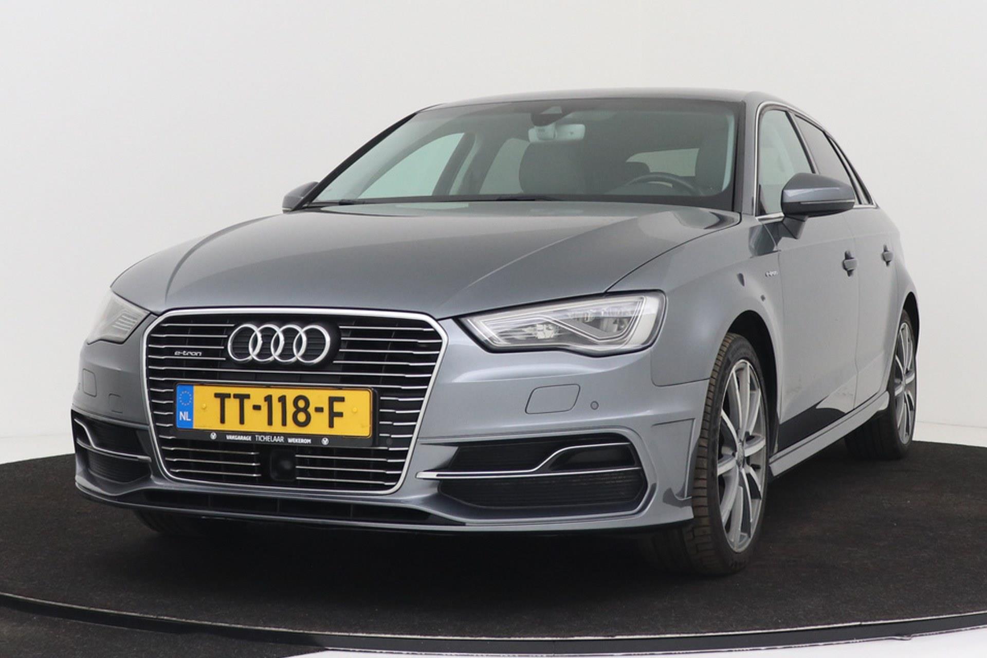 Audi A3 Sportback 1.4 e-tron PHEV Ambition Pro Line plus | Leer | Sportstoelen | Camera | Navigatie