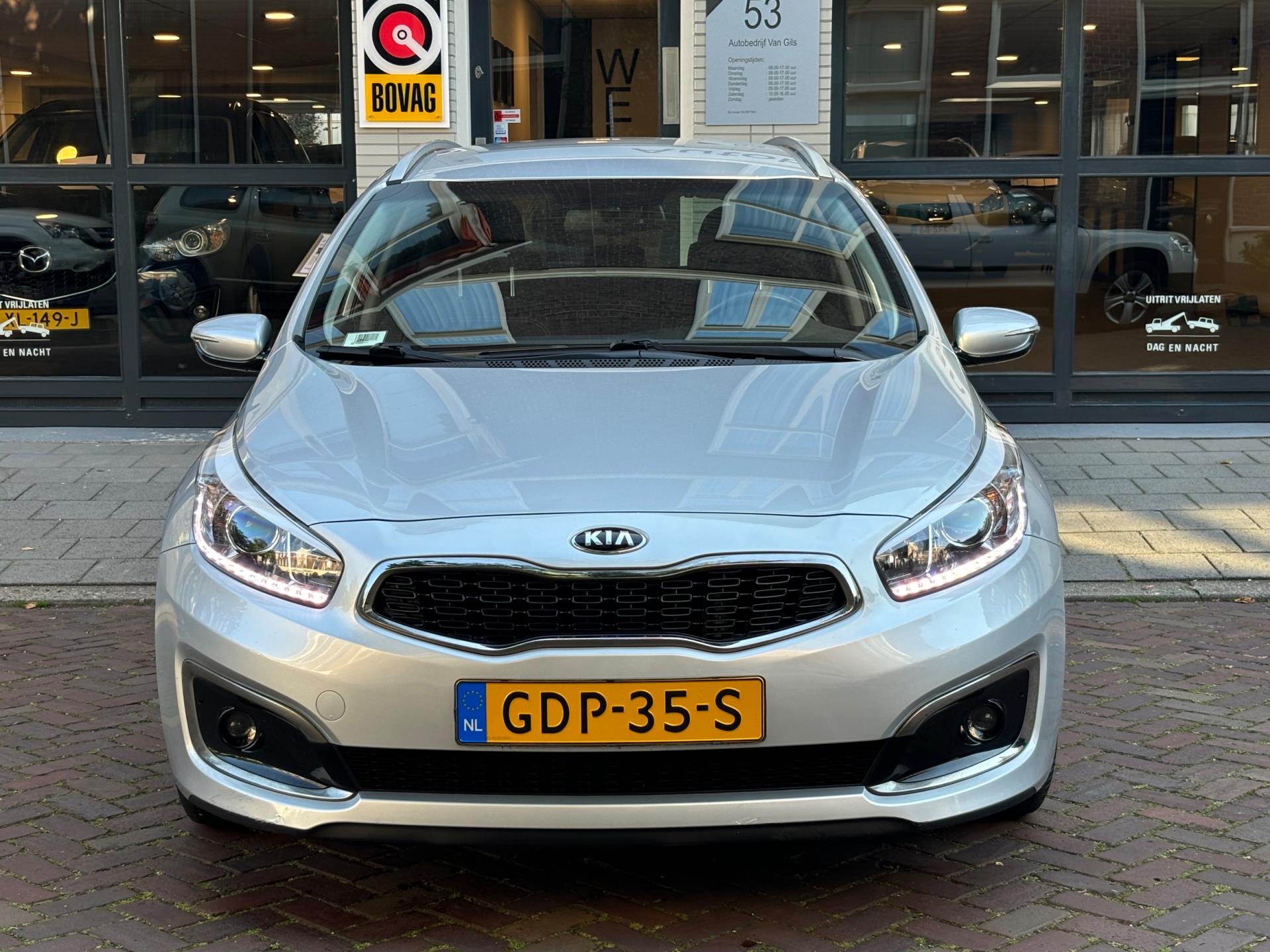 Kia Cee’d Sportswagon 1.6 CRDi Business Navigator | AIRCO | NAVIGATIE | LED | LMV | PDC | CAMERA |