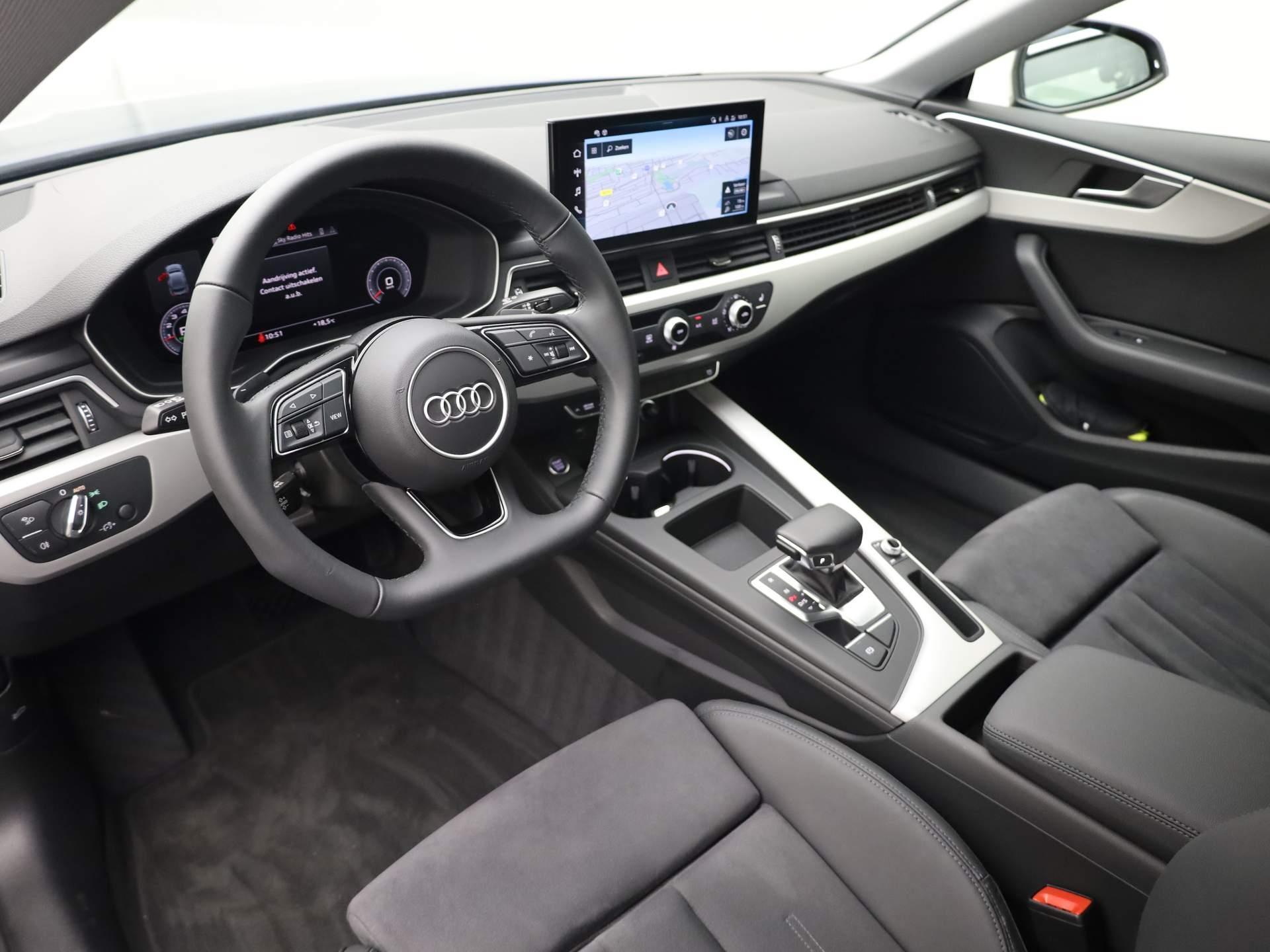 Audi A5 Sportback 40 TFSI/204PK S Line · Leder/Alcantara · Matrix-LED · Trekhaak