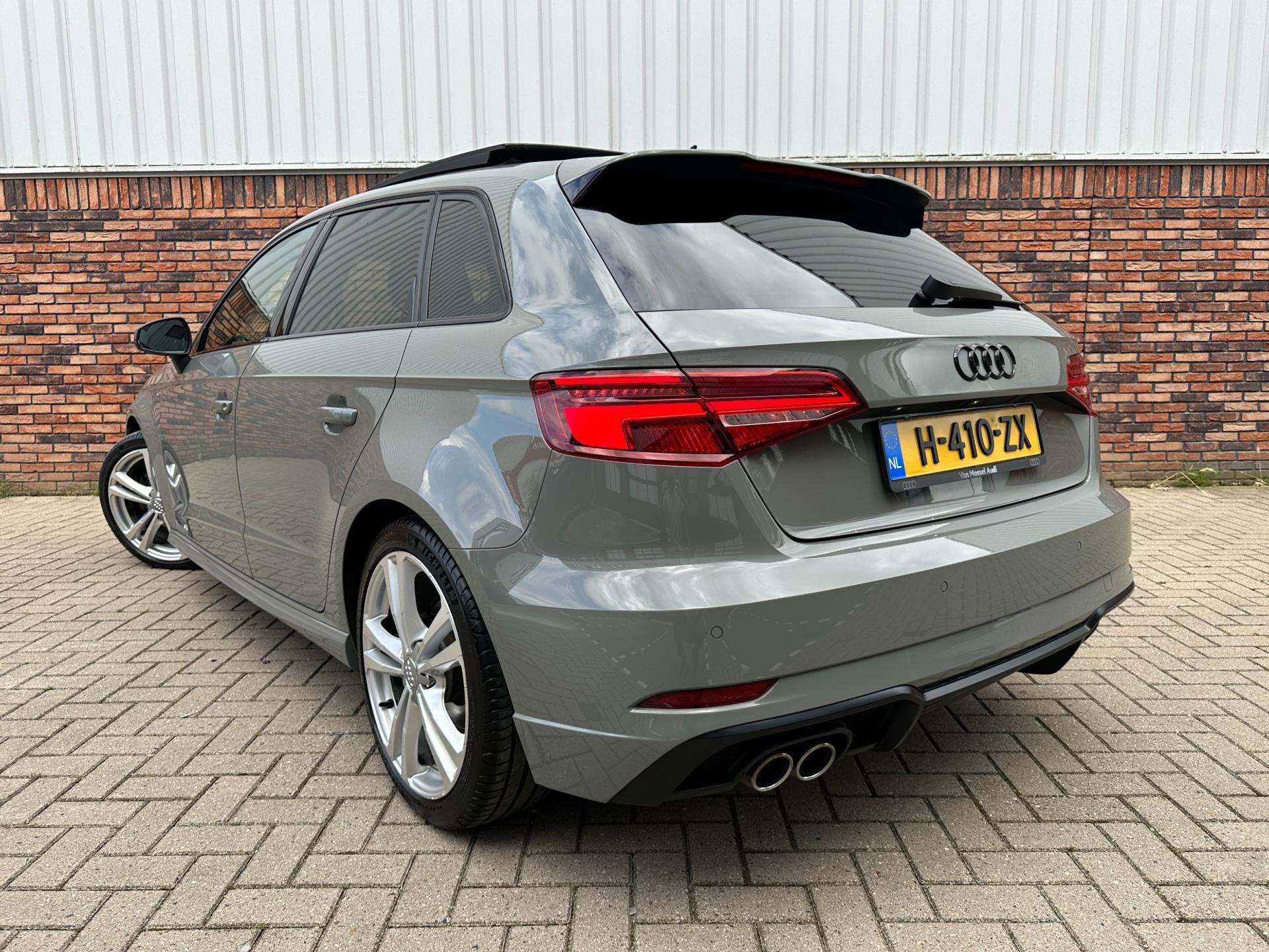 Audi A3 Sportback 35 TFSI CoD Advance Sport S-Line|Pano|