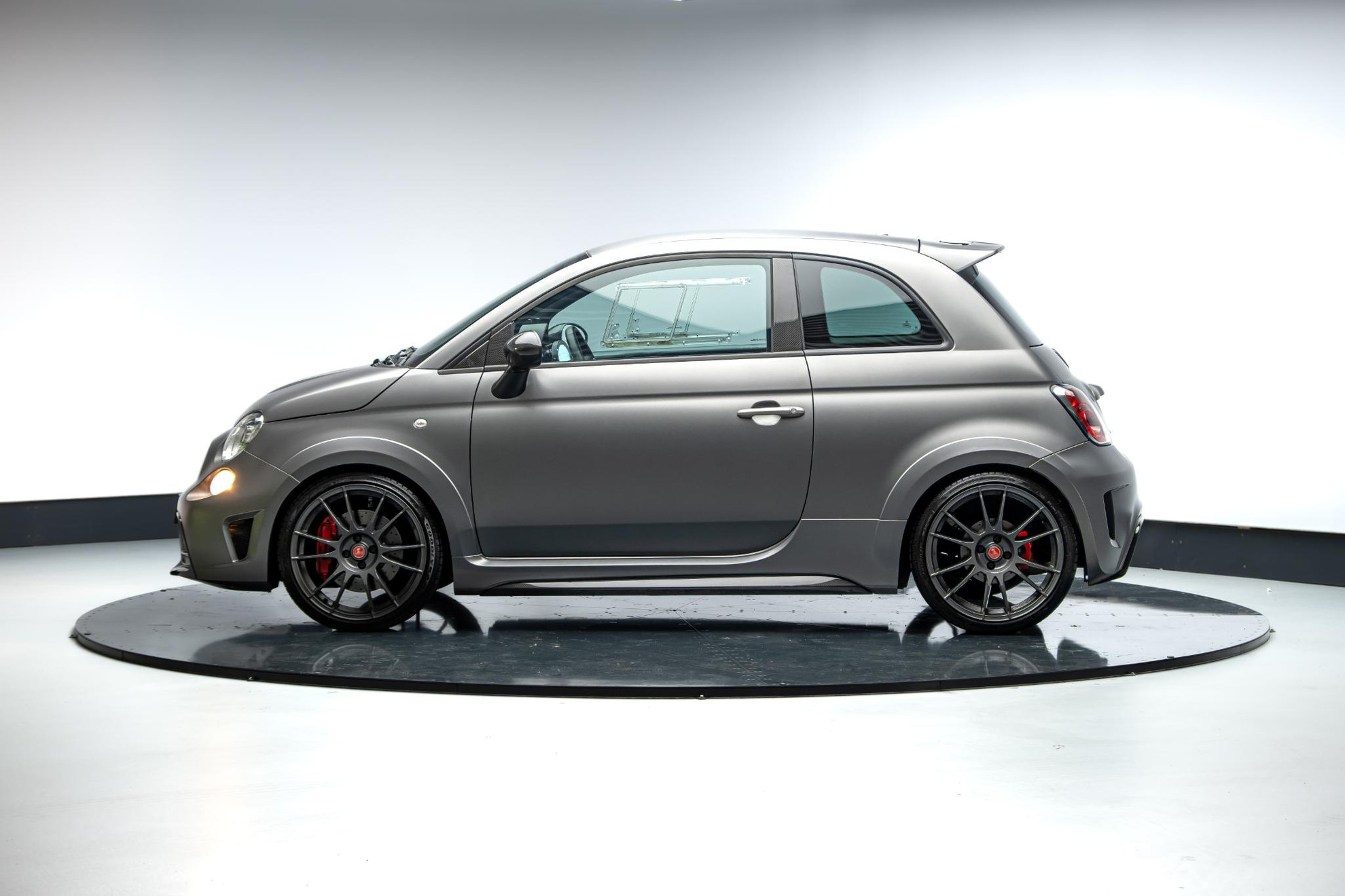 Abarth  500 1.4 T-Jet Abarth 695 Biposto