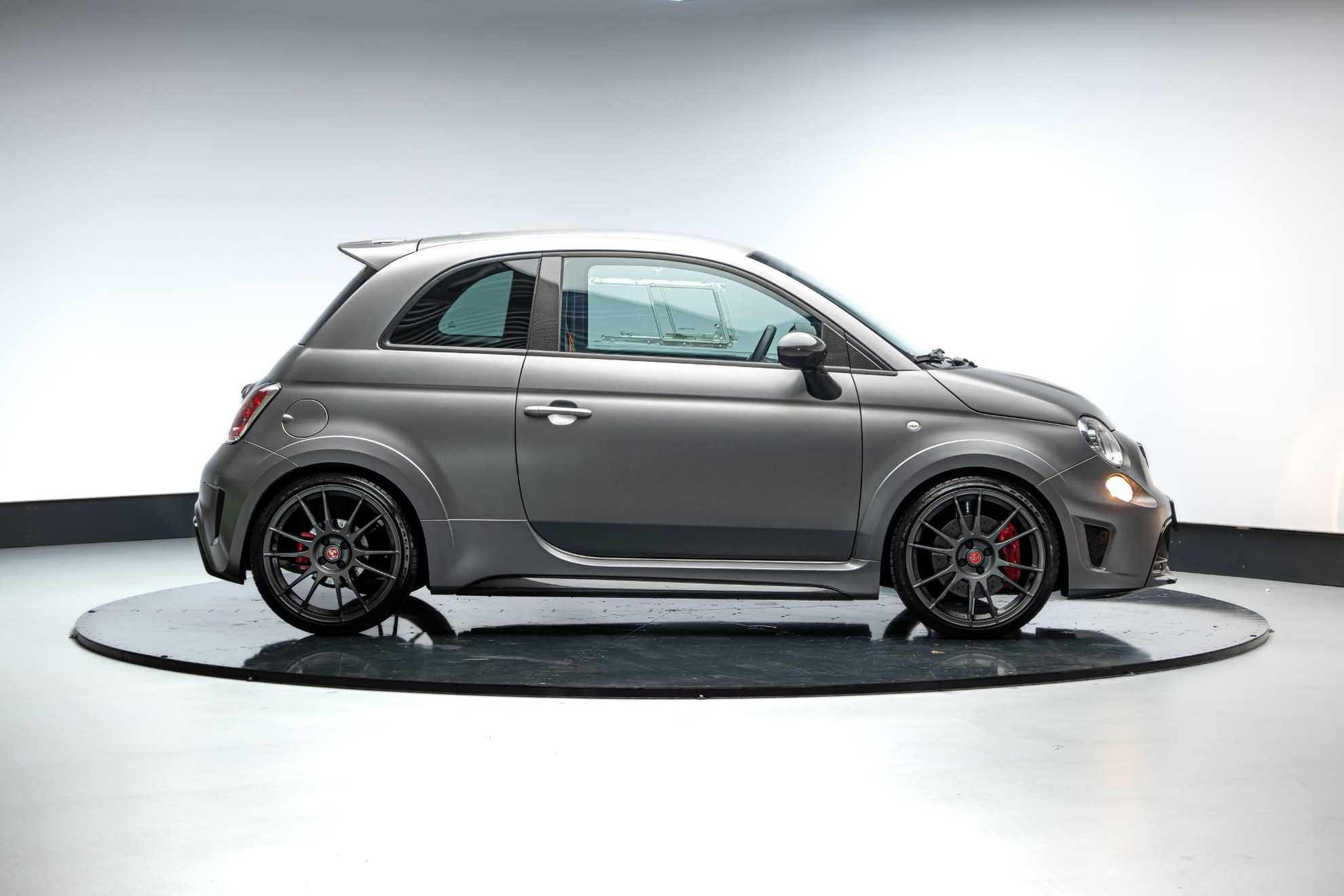 Abarth  500 1.4 T-Jet Abarth 695 Biposto