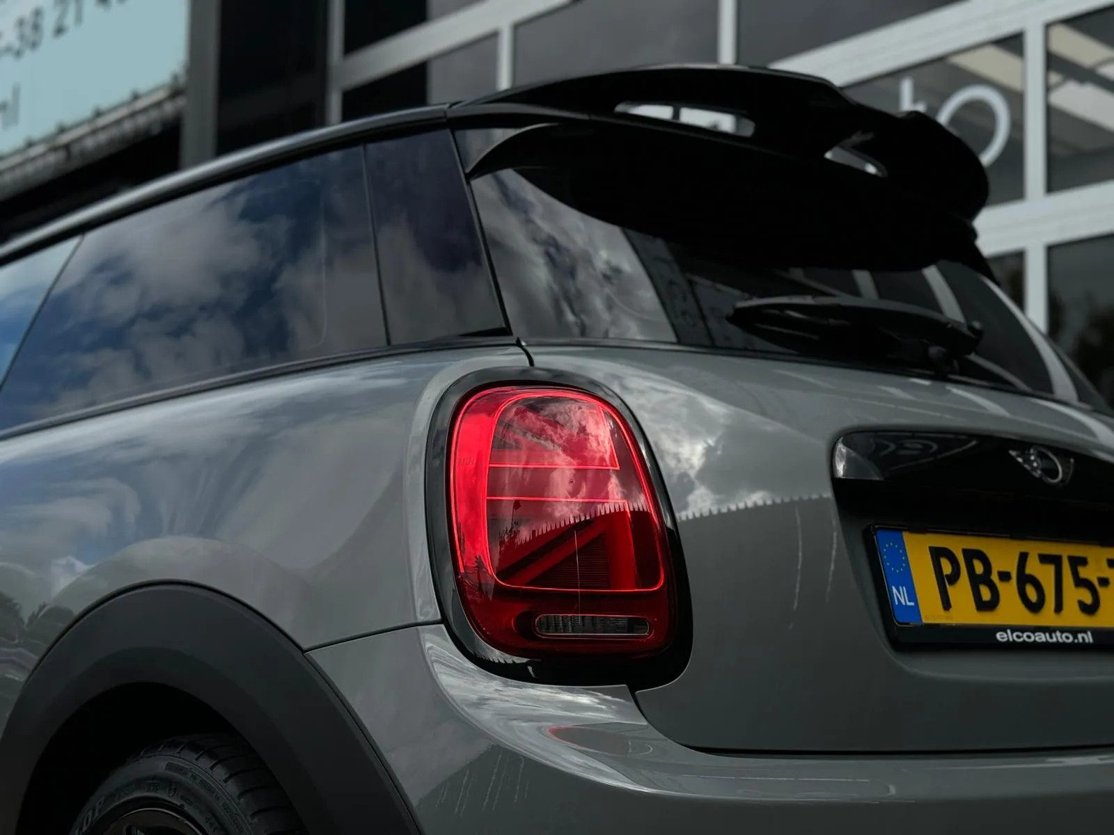 MINI Mini 2.0 Cooper S / Pano / Led / 1ste eigenaar