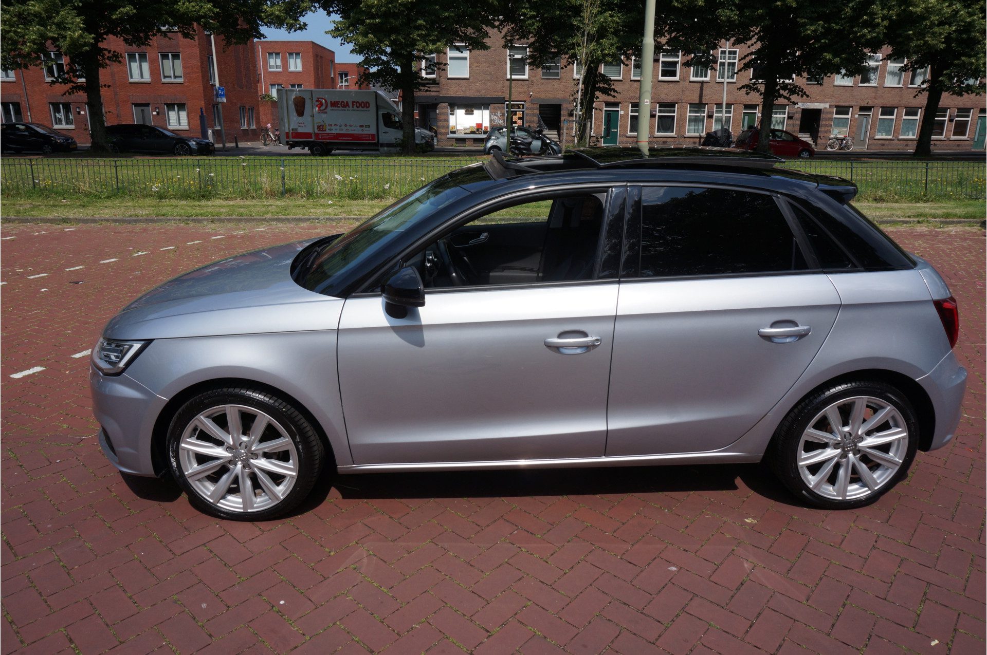 Audi A1 Sportback 1.0 TFSI Sport PANORAMADAK