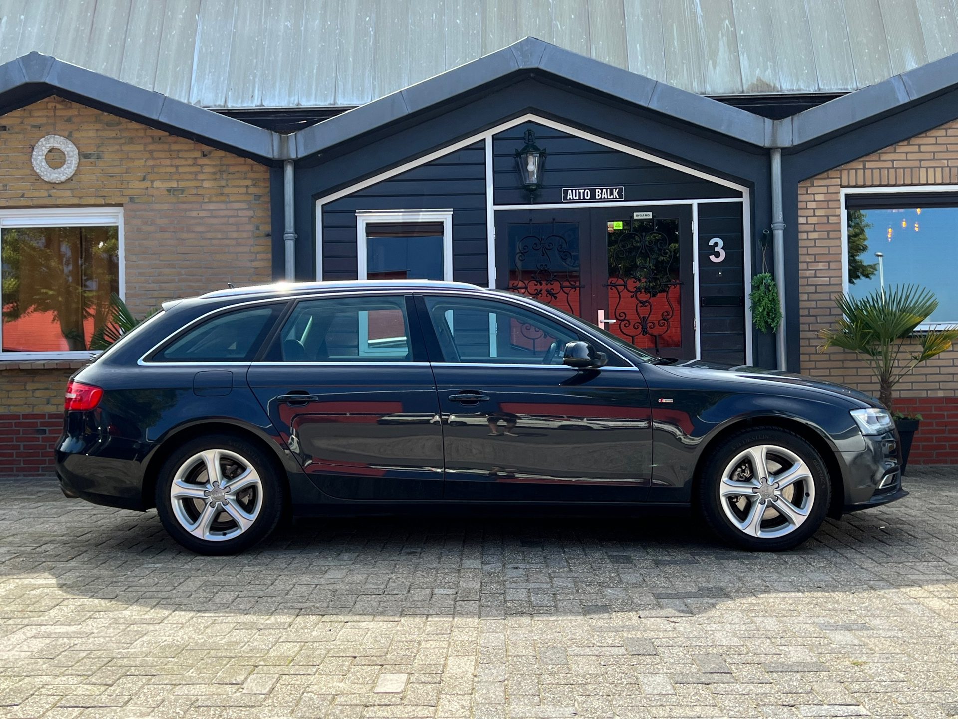 Audi A4 Avant 1.8 TFSI Business Edition | Navi + Cruise + Clima |