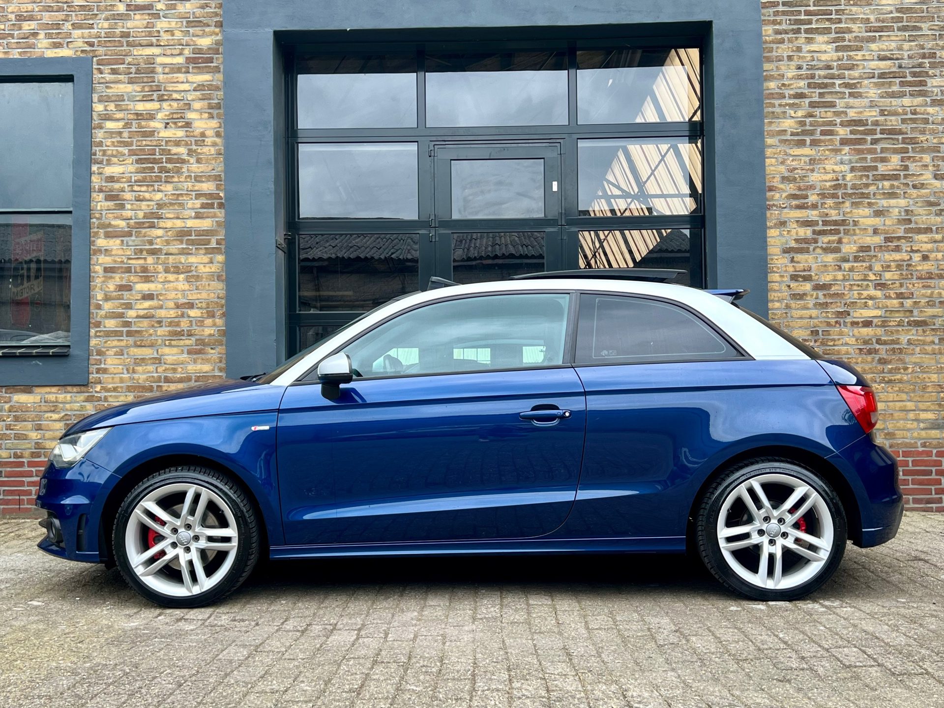 Audi A1 1.4 TFSI S edition | 3x S-Line | Full option!