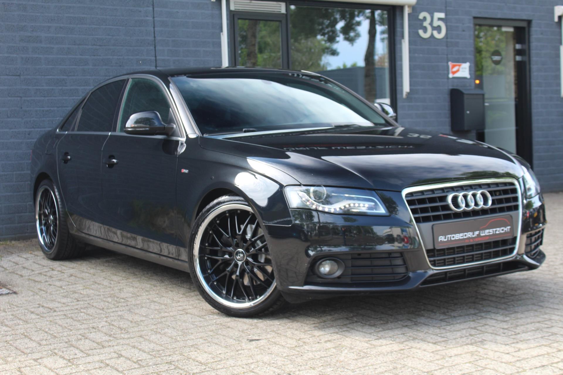 Audi A4 Limousine 2.0 TFSI, S-Line, 210PK, Youngtimer, NAP!