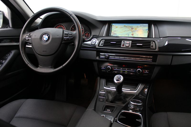 BMW 5 Serie 520i Executive 184PK, NAVIGATIE | PARKEERSENSOREN | CRUISE CONTROLE | CLIMATE CONTROLE