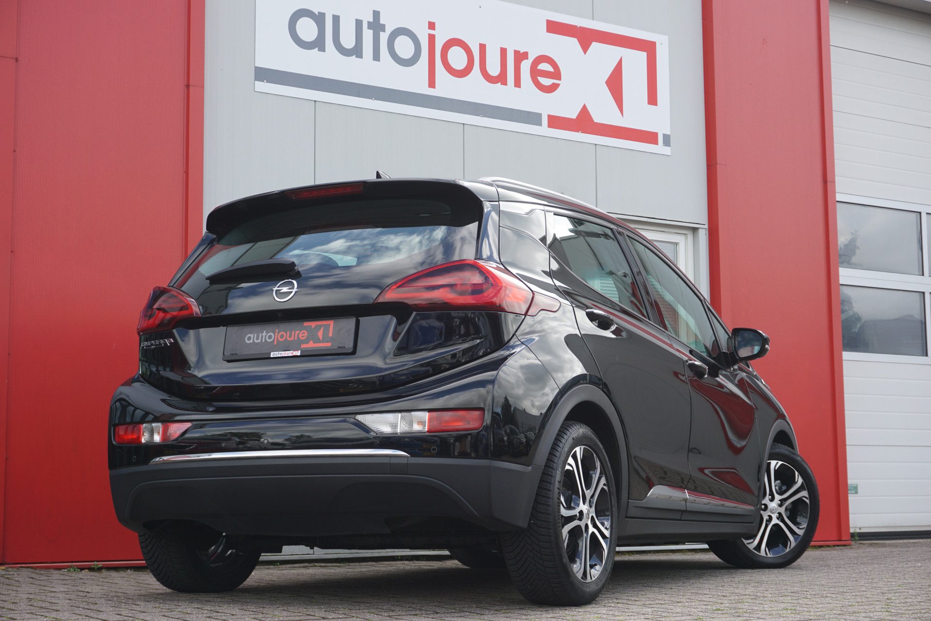 Opel Ampera-E Launch executive 60 kWh | € 11.999,- Na Subsidie | Leder | Camera | Bose | Origineel NL |