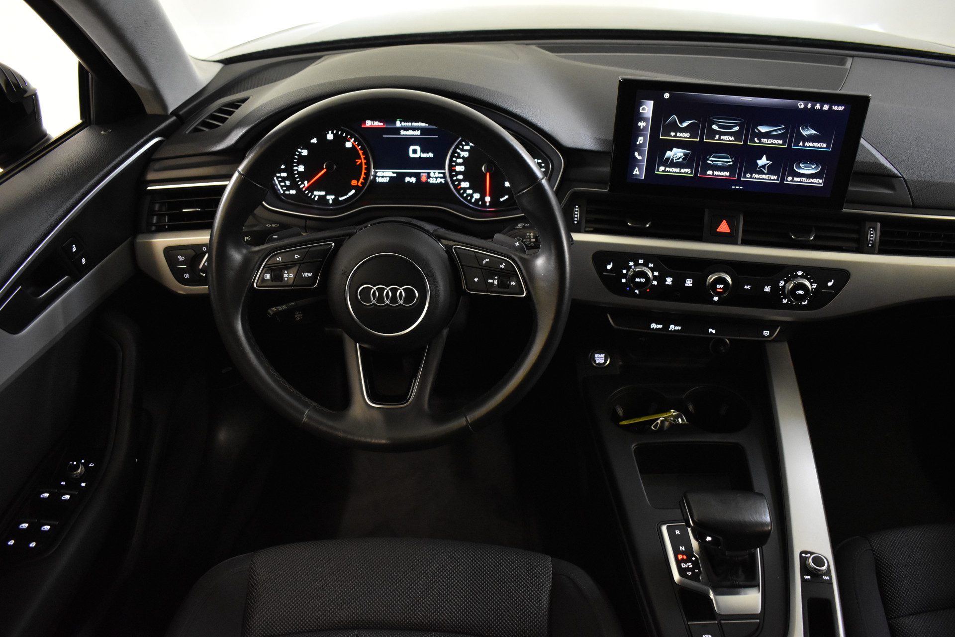 Audi A4 Avant 35 TFSI 2.0 150PK S-TRONIC PRO-LINE CARPLAY/PDC/LED