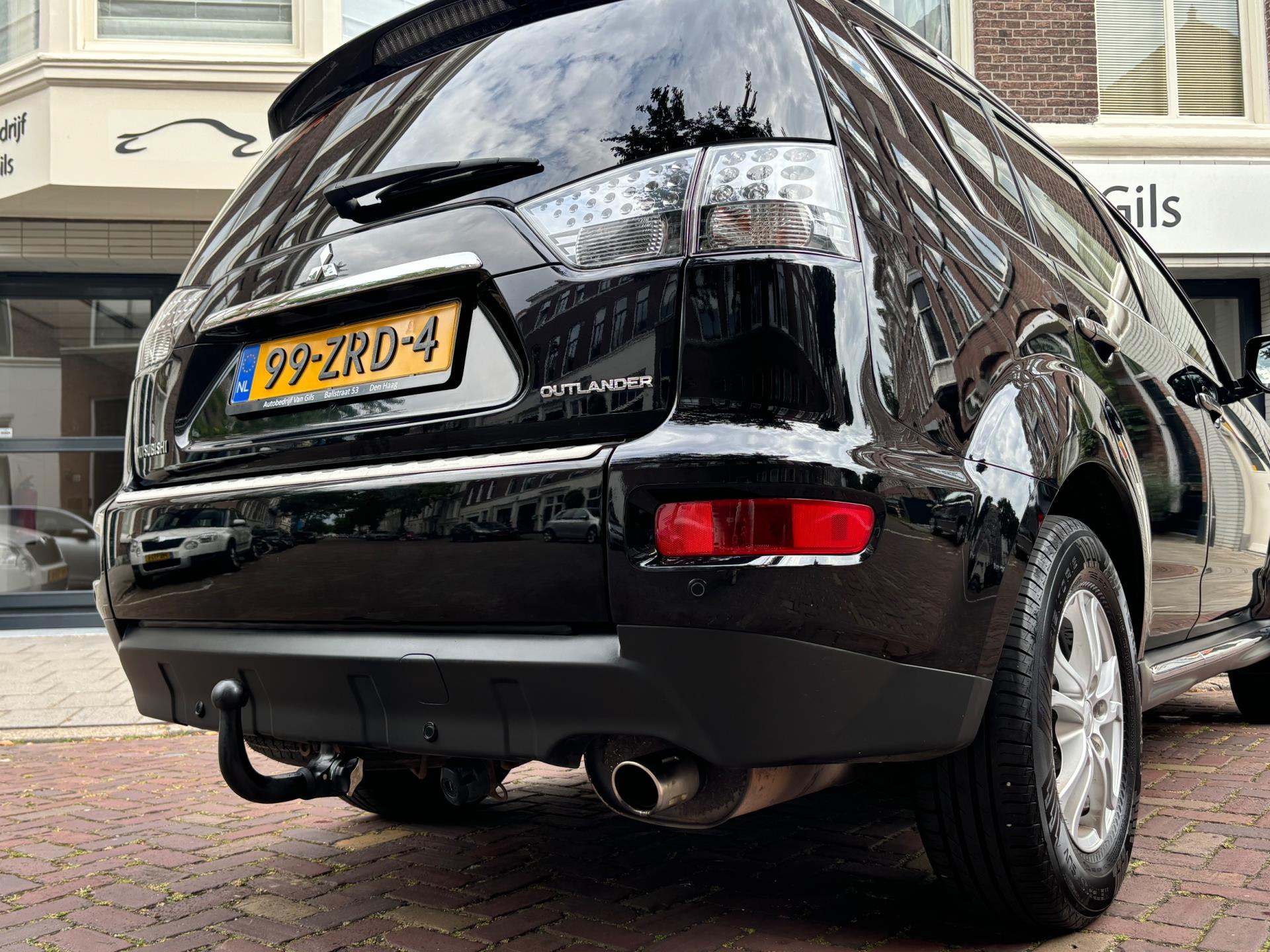 Mitsubishi Outlander 2.0 Edition One | AUTOMAAT | AIRCO | XENON | CAMERA | NAVIGATIE | TREKHAAK |