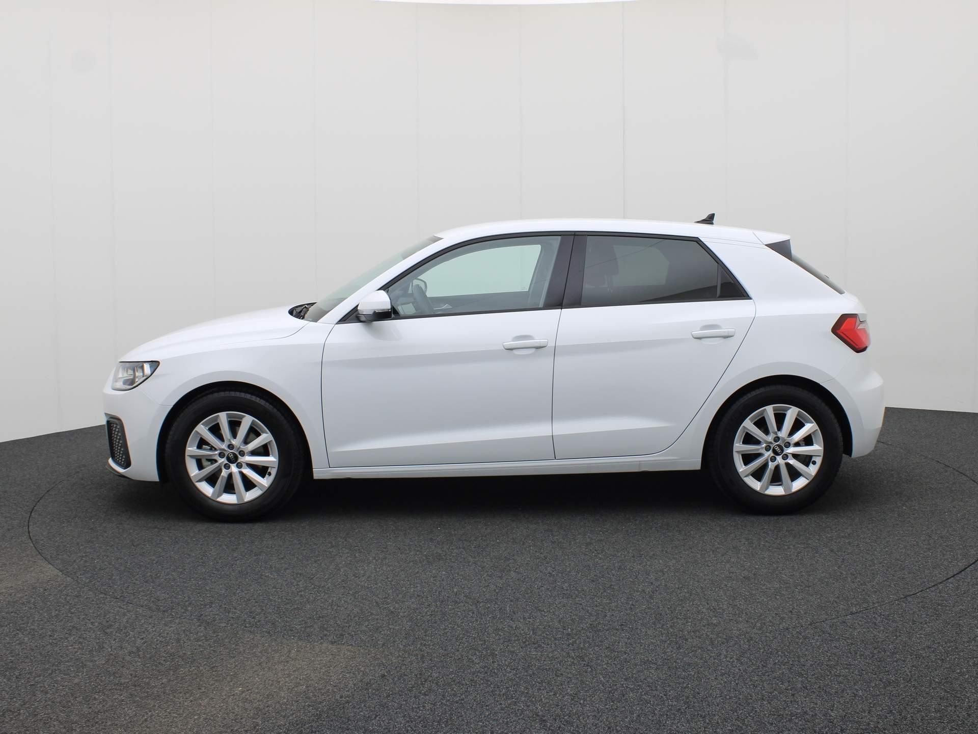 Audi A1 Sportback 30 TFSI/110PK Pro Line · Navigatie · Lane assist · 17″LM