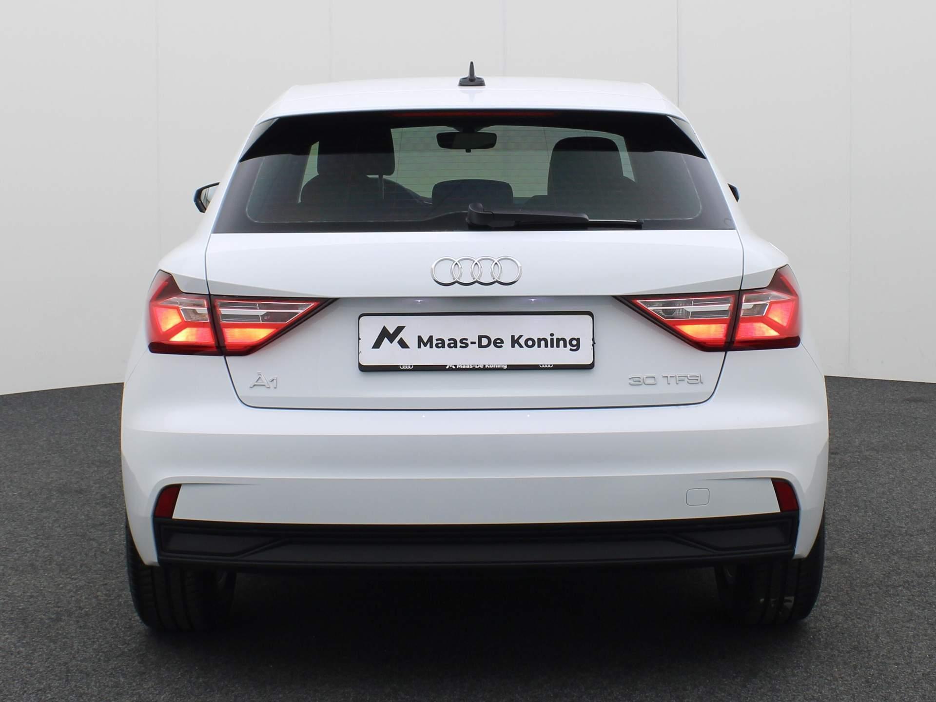 Audi A1 Sportback 30 TFSI/110PK Pro Line · Navigatie · Lane assist · 17″LM