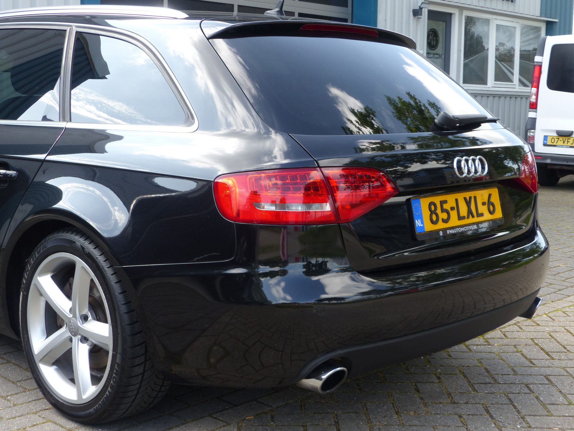 Audi A4 Avant 2.0 TFSI quattro S-Line Xenon/Leder/19”Ketting vv/ NL Auto/z.g.o.h.! N.A.P.