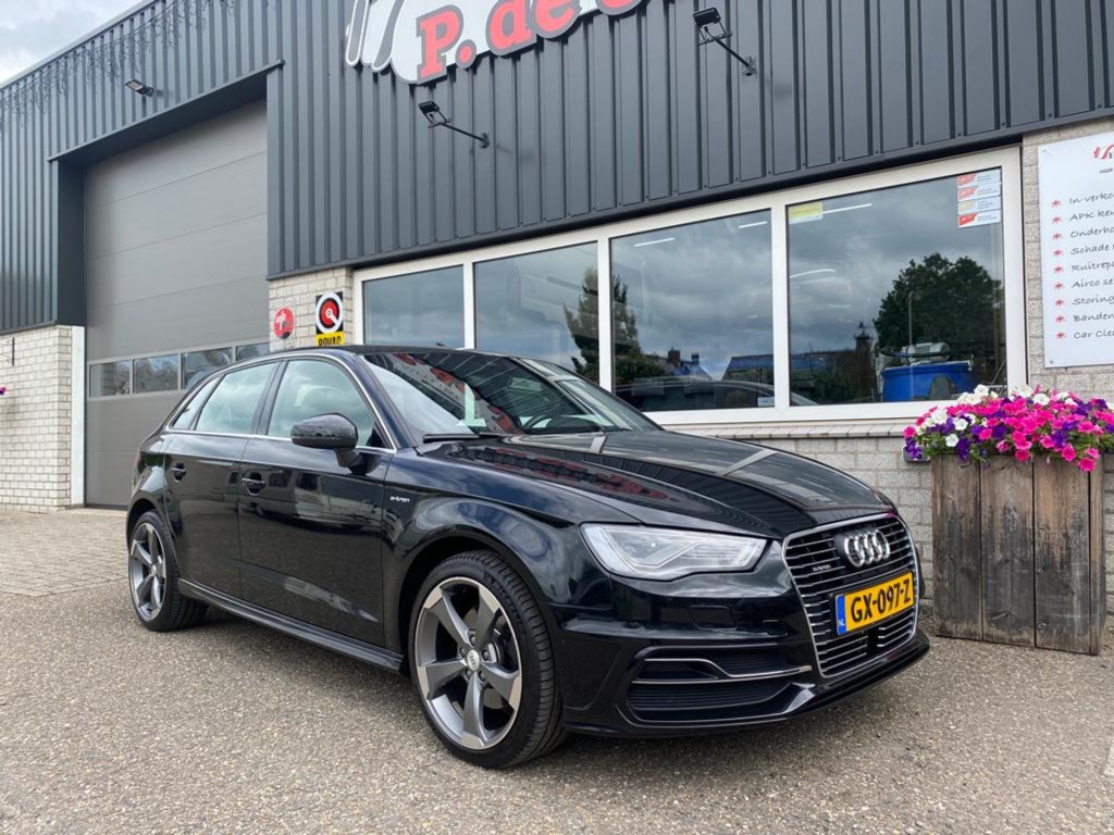 Audi A3 E-tron 1.4 TFSI 204pk S-LINE Origineel NL Trekhaak