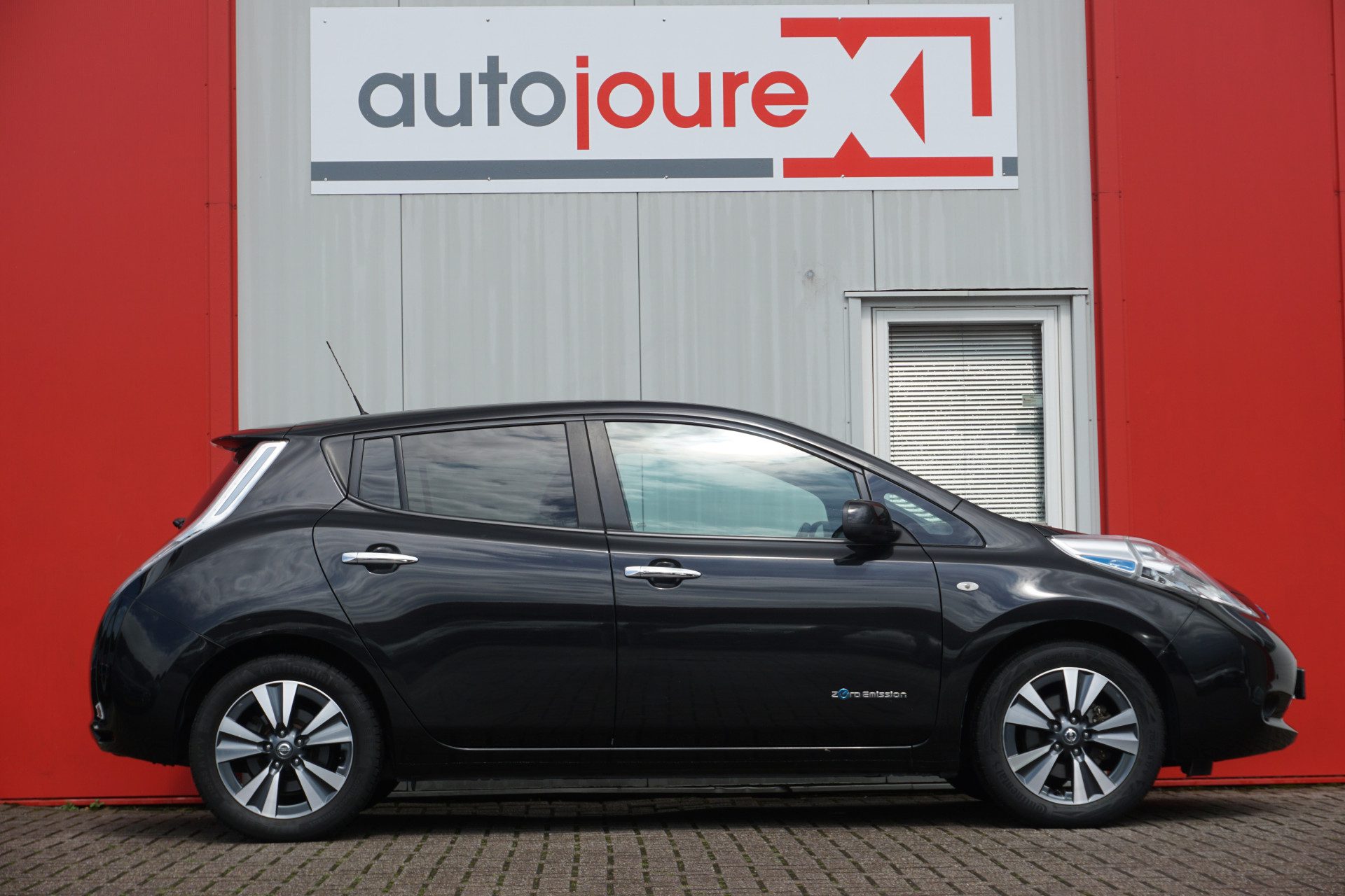 Nissan Leaf Tekna 30 kWh | € 6.450,- Na Subsidie | 360° Camera | Leder | Bose | Origineel NL |