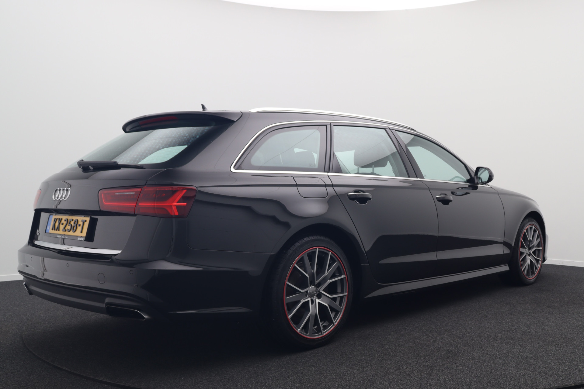 Audi A6 Avant 1.8 TFSI AUT. ultra Business Edition Xenon Cruise LMV 18 Inch.