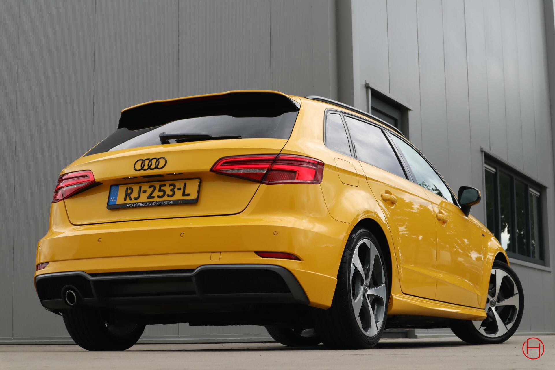 Audi A3 Sportback 1.0 TFSI Sport S Line / Vegas Yellow / Uniek & zeer mooi! / Liefhebbers auto!