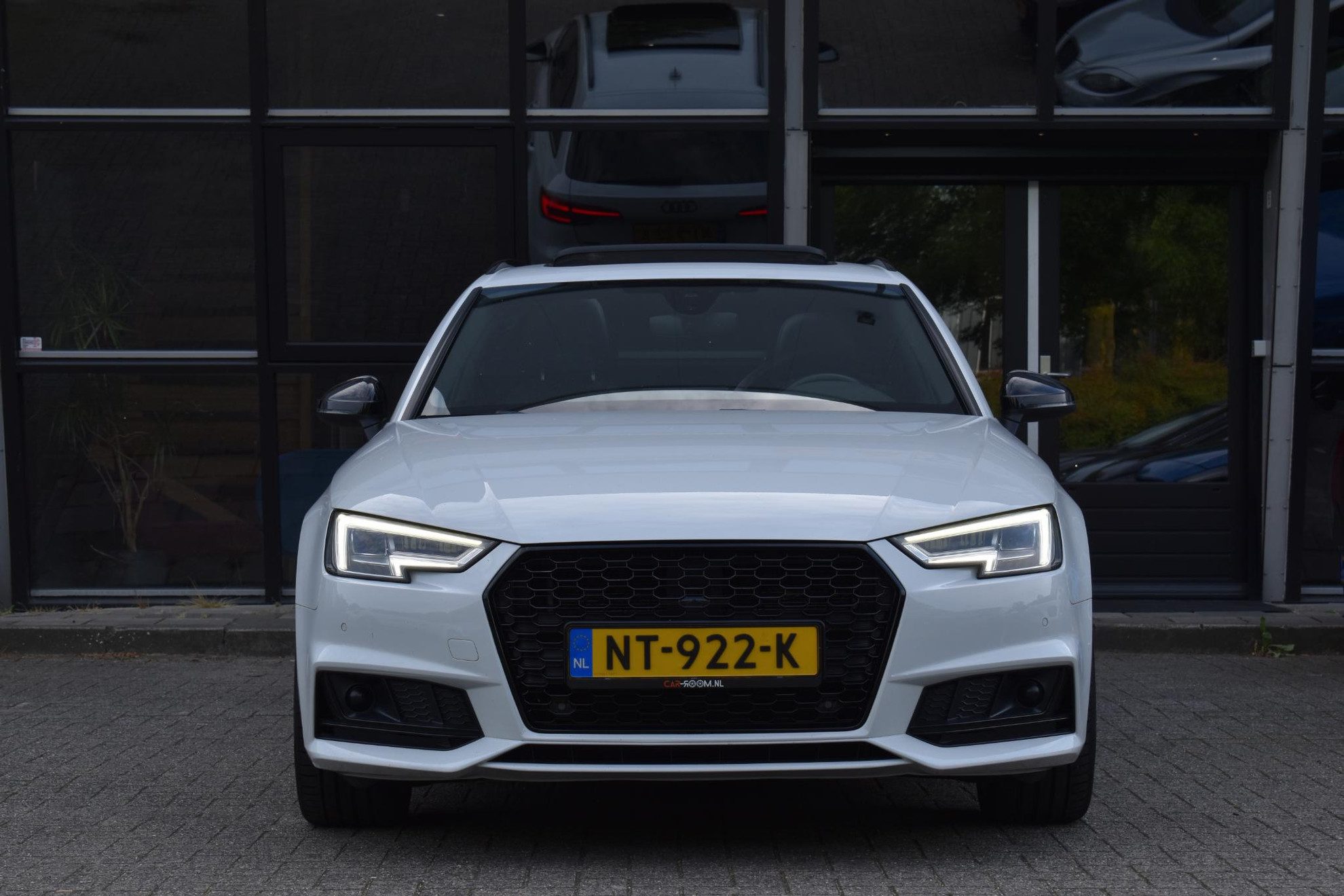 Audi A4 Avant 2.0 TDI quattro 3x S Line Pano Virtual Keyless 19″