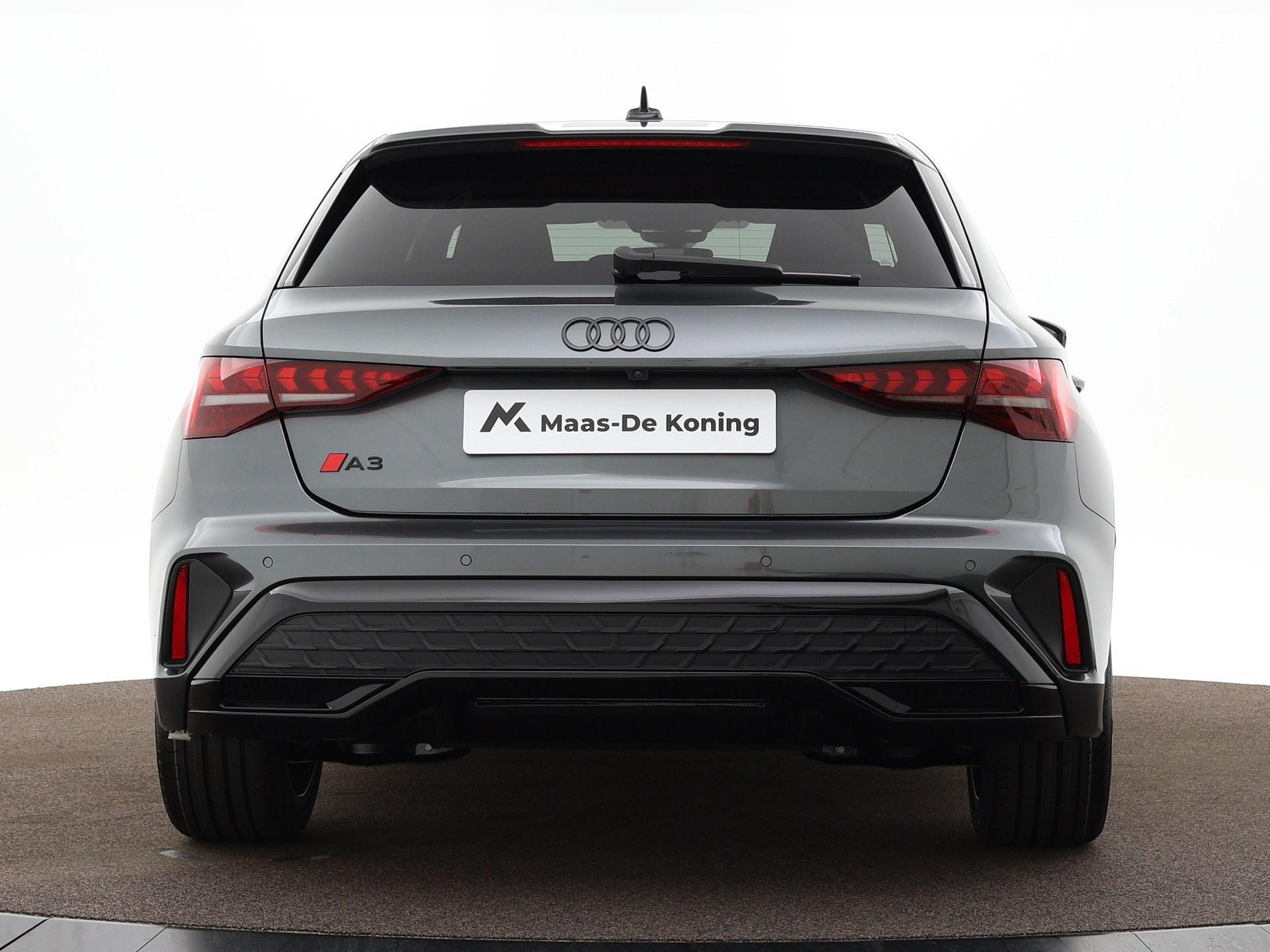 Audi A3 Sportback 35 TFSI S edition 150 PK · SONOS Premium 3D · Ass.Pakket Rijden en Parkeren · Climate pakket plus