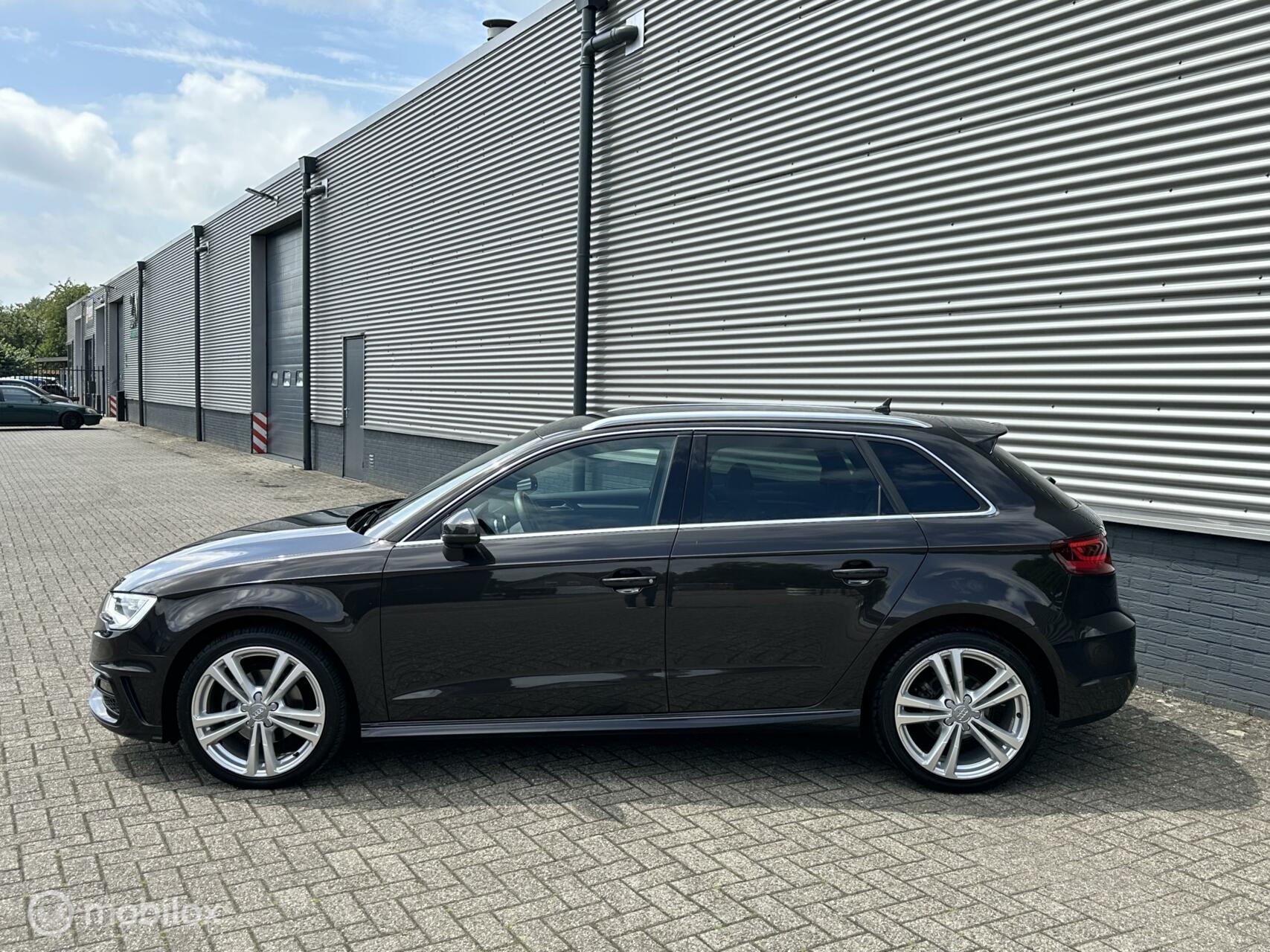 Audi A3 Sportback 1.4 TFSI S-Line AUTOMAAT, TREKHAAK