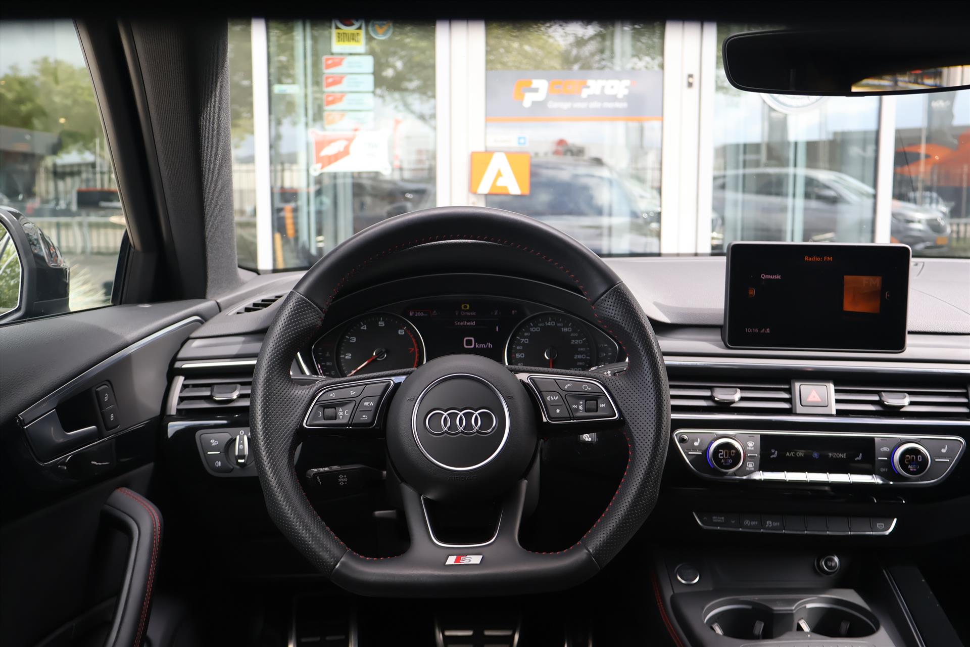 Audi A4 Avant 1.4 TFS S-Line Black Edition 150pk | Keyless Go | Bluetooth | Elektrische kofferklep | Navi