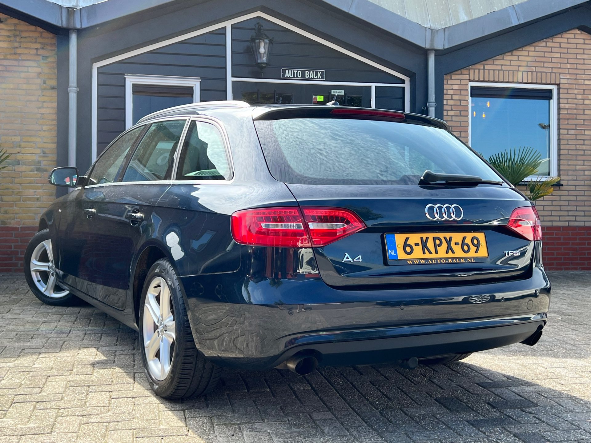 Audi A4 Avant 1.8 TFSI Business Edition | Navi + Cruise + Clima |