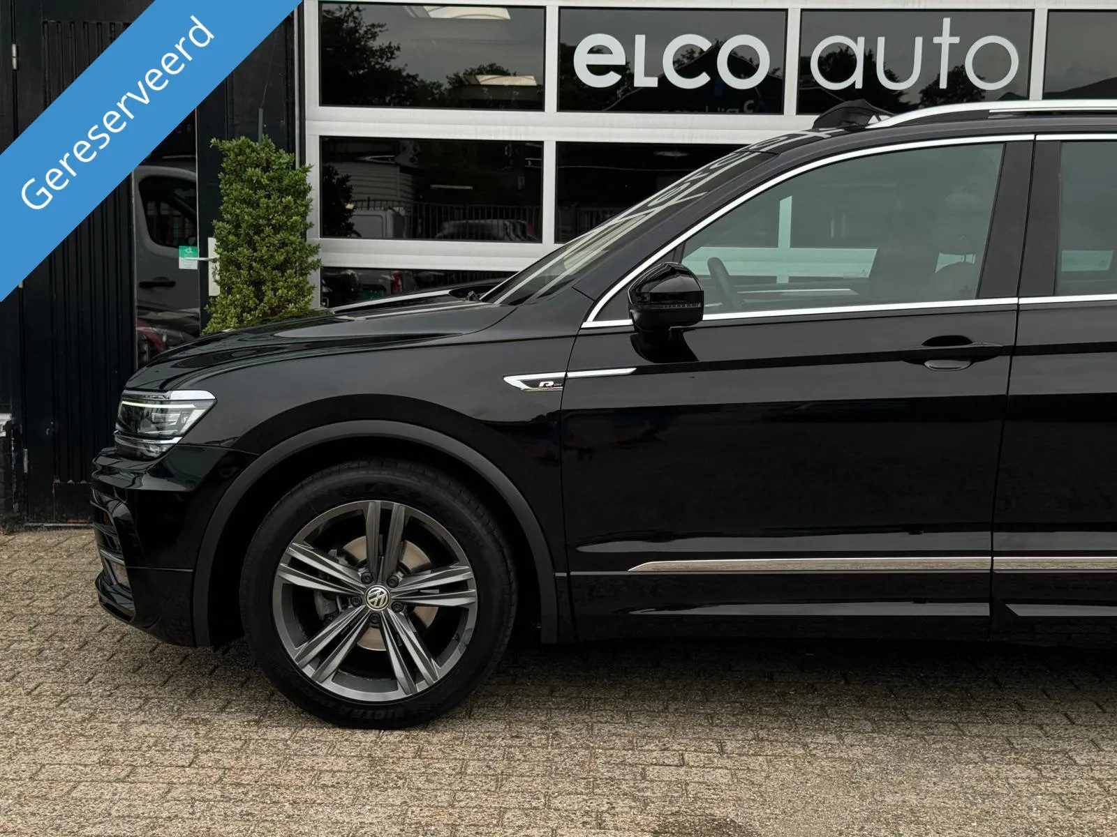 Volkswagen Tiguan 1.4 TSI ACT 150pk R-line / Pano / Cockpit V. / Massage.S