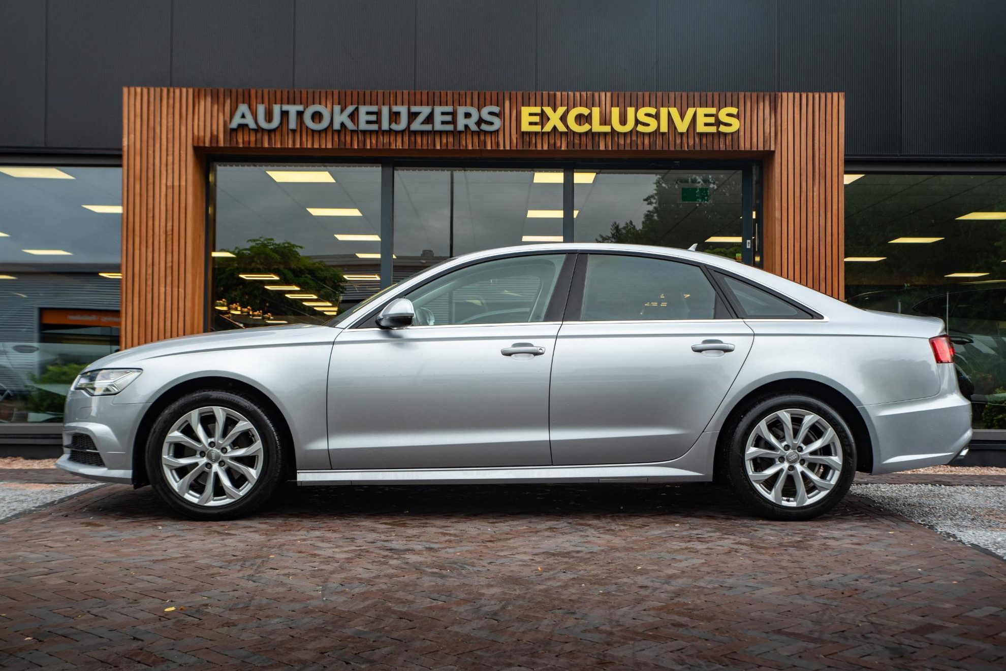 Audi A6 Limousine 1.8 TFSI ultra Lease Edition Navigatie LED Cruise Clima PDC 18”LM