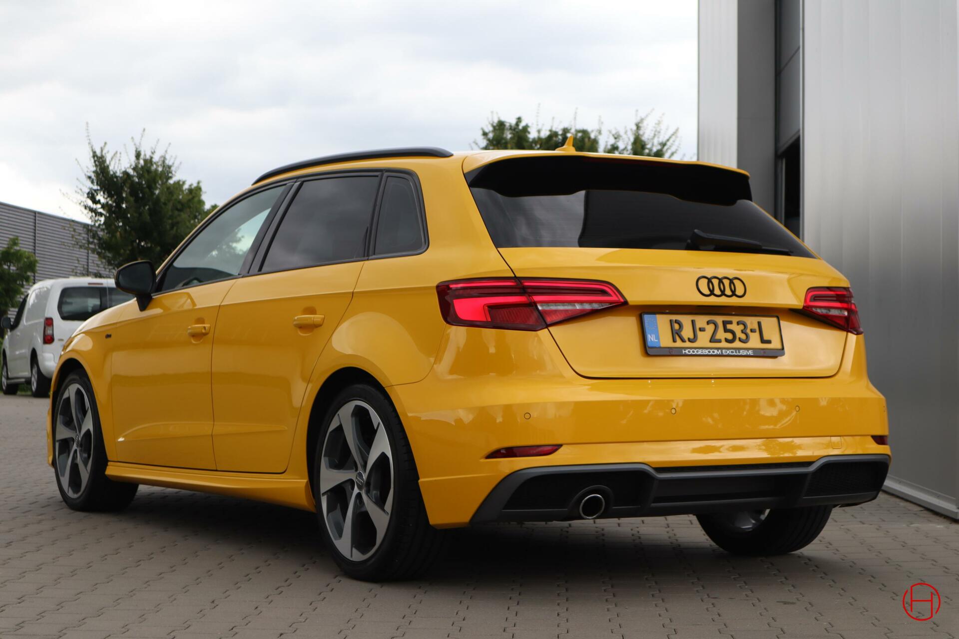 Audi A3 Sportback 1.0 TFSI Sport S Line / Vegas Yellow / Uniek & zeer mooi! / Liefhebbers auto!