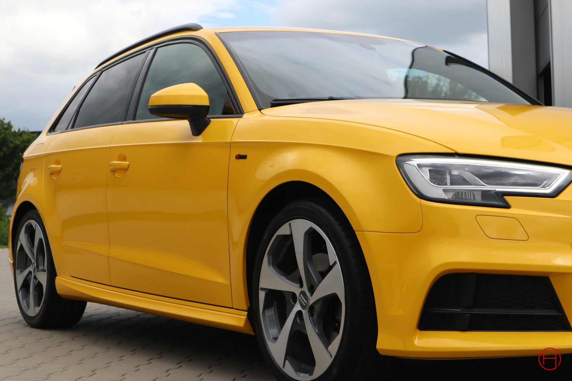 Audi A3 Sportback 1.0 TFSI Sport S Line / Vegas Yellow / Uniek & zeer mooi! / Liefhebbers auto!