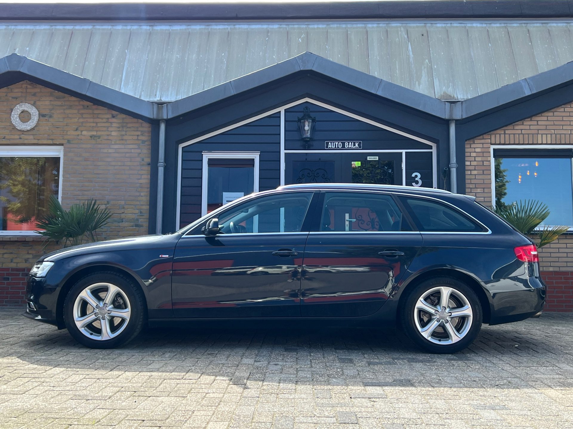 Audi A4 Avant 1.8 TFSI Business Edition | Navi + Cruise + Clima |