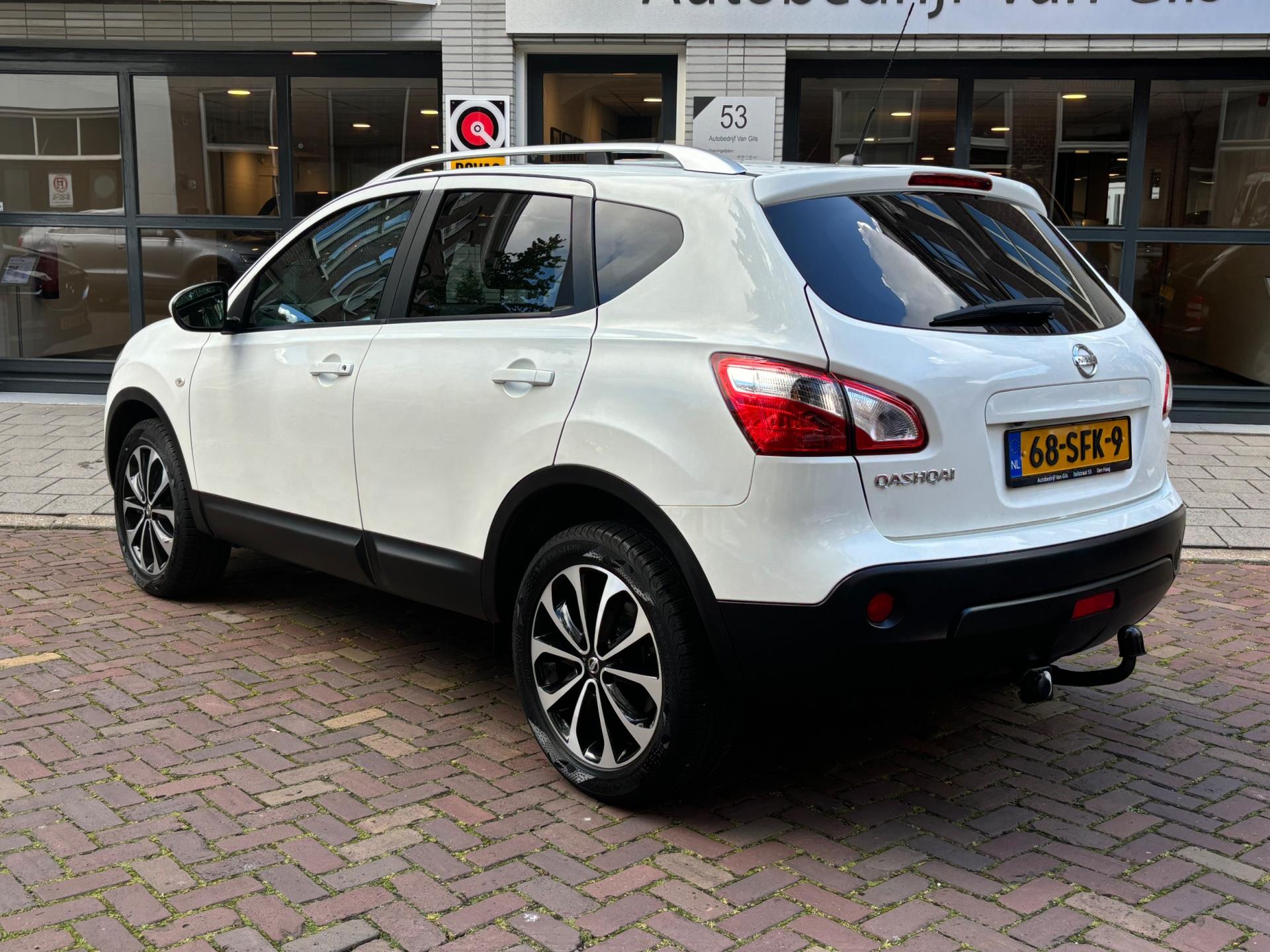 Nissan Qashqai 1.6 Connect Edition | AIRCO | PANORAMADAK | CAMERA | TREKHAAK | NAVIGATIE |