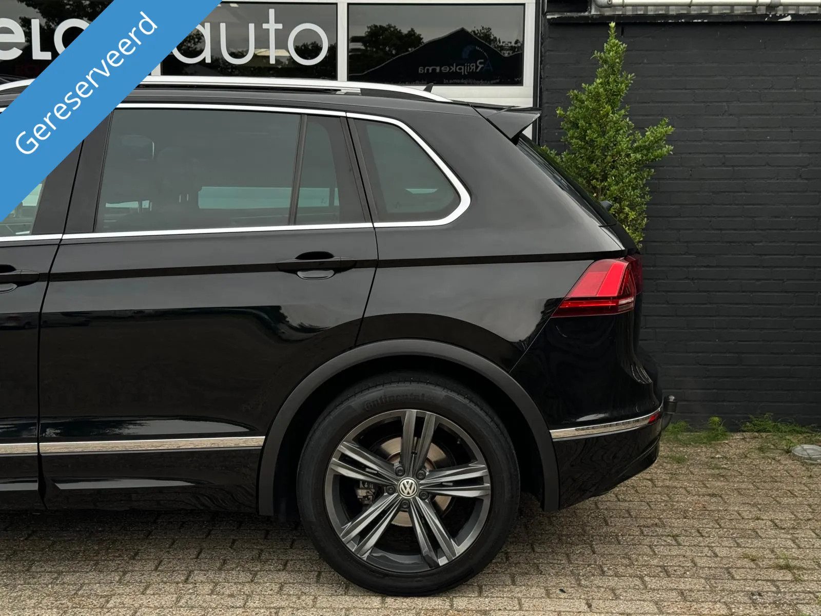 Volkswagen Tiguan 1.4 TSI ACT 150pk R-line / Pano / Cockpit V. / Massage.S