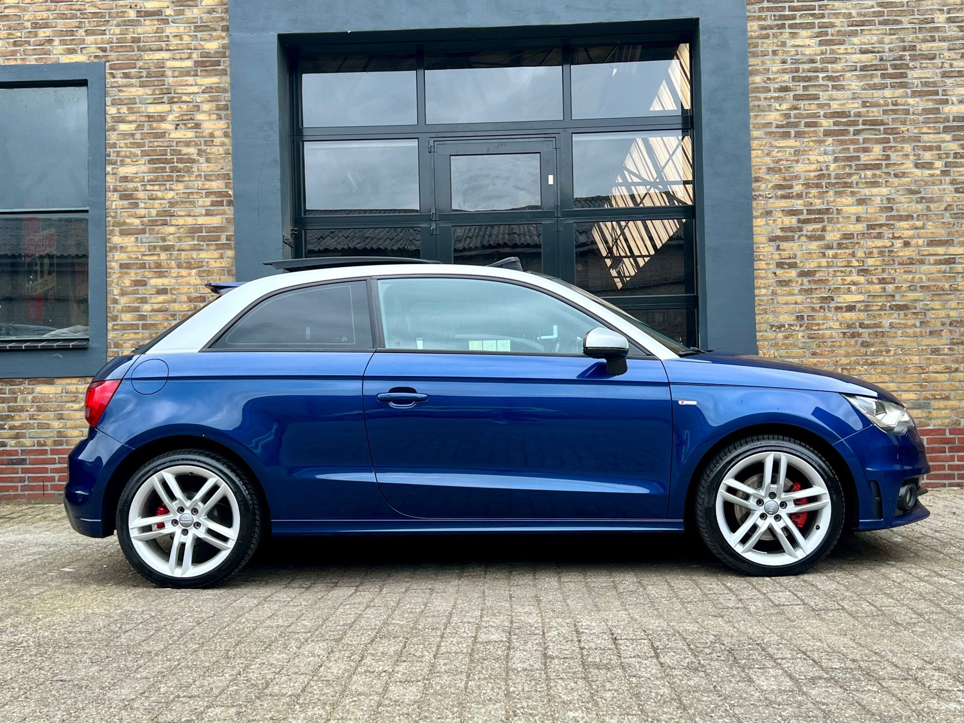 Audi A1 1.4 TFSI S edition | 3x S-Line | Full option!