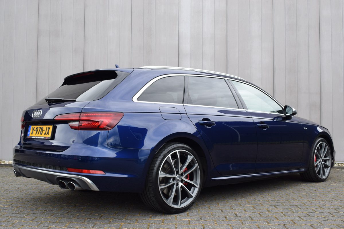 Audi A4 Avant 3.0 TFSi 354pk S4 Quattro Pro Line Plus LED | Virtual | Carplay | Leder/Alcantara | Camera | Dealer Onderhouden!!