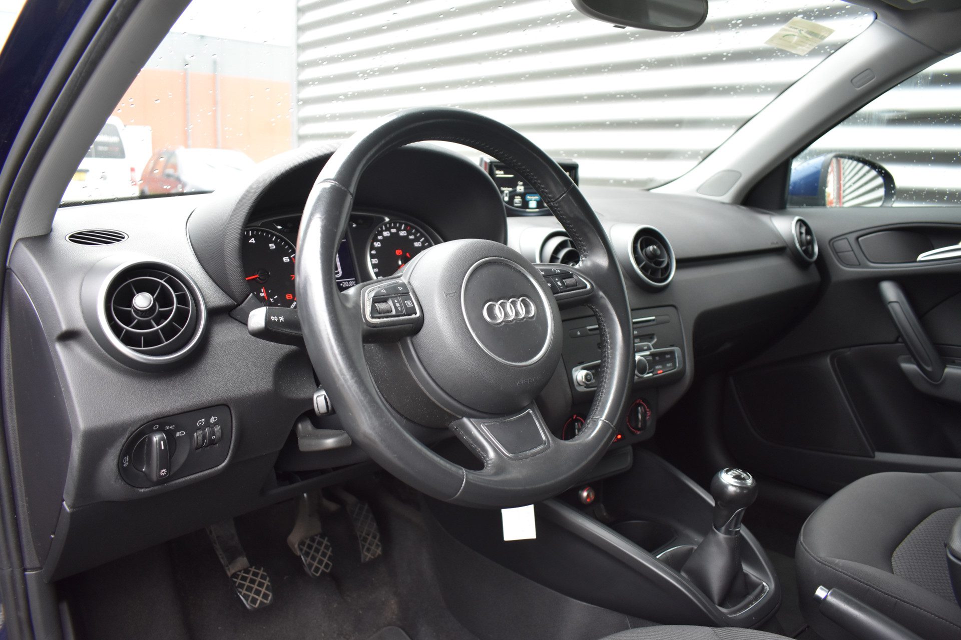 Audi A1 Sportback 1.0 TFSI Pro Line Navi | Airco | Cruise | Bluetooth | 3-zits achterbank | LMV