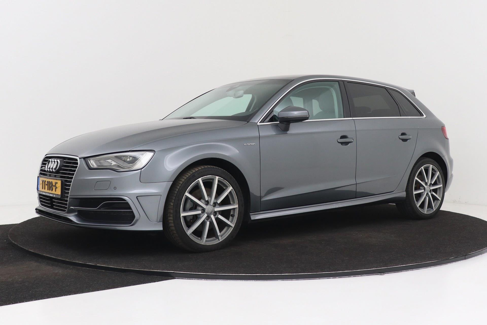 Audi A3 Sportback 1.4 e-tron PHEV Ambition Pro Line plus | Leer | Sportstoelen | Camera | Navigatie