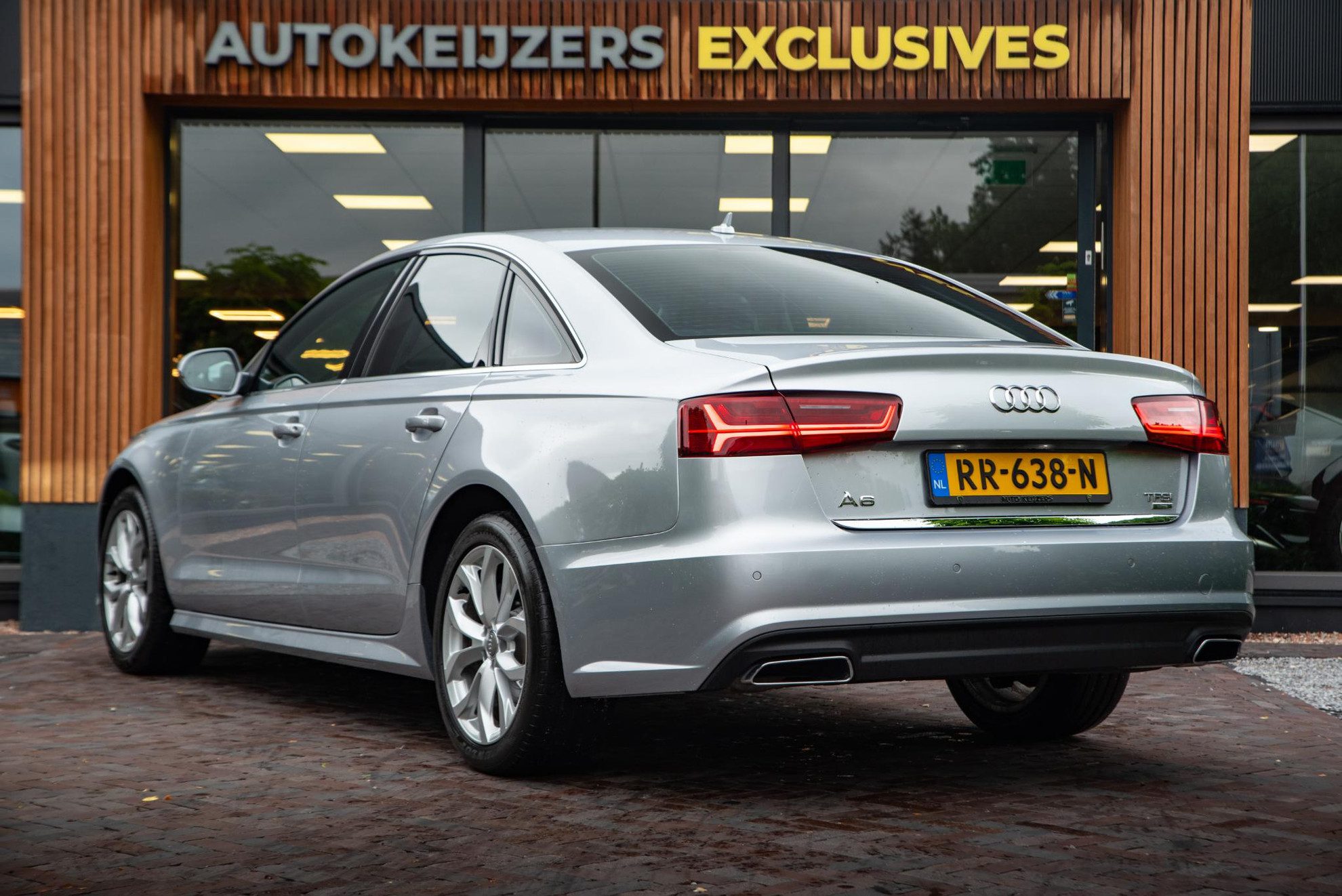 Audi A6 Limousine 1.8 TFSI ultra Lease Edition Navigatie LED Cruise Clima PDC 18”LM