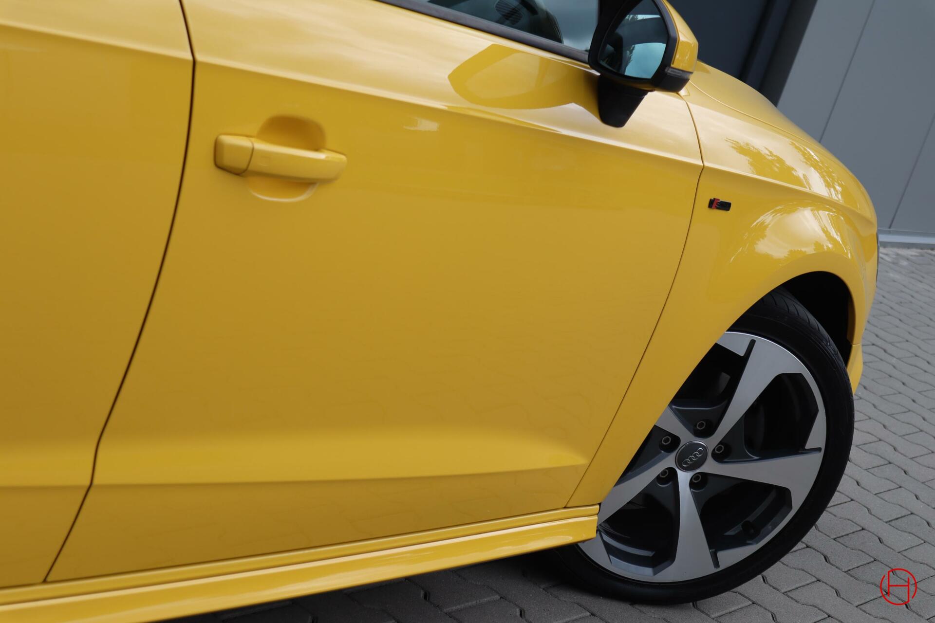 Audi A3 Sportback 1.0 TFSI Sport S Line / Vegas Yellow / Uniek & zeer mooi! / Liefhebbers auto!