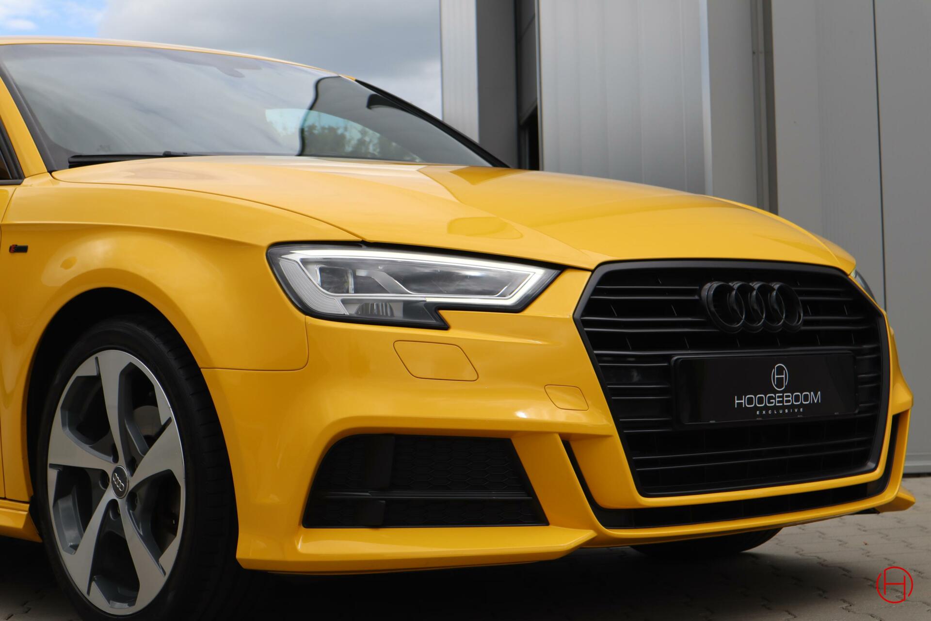 Audi A3 Sportback 1.0 TFSI Sport S Line / Vegas Yellow / Uniek & zeer mooi! / Liefhebbers auto!