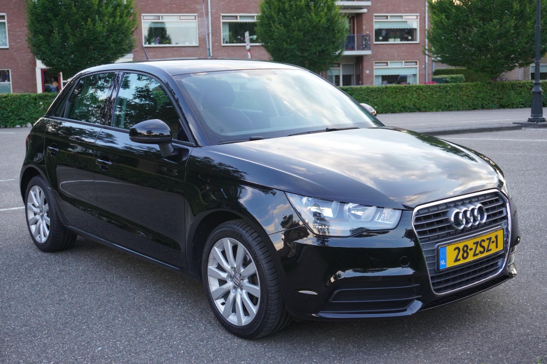 Audi A1 Sportback 1.2 TFSI Connect 5Drs Airco Navi Lm Velgen