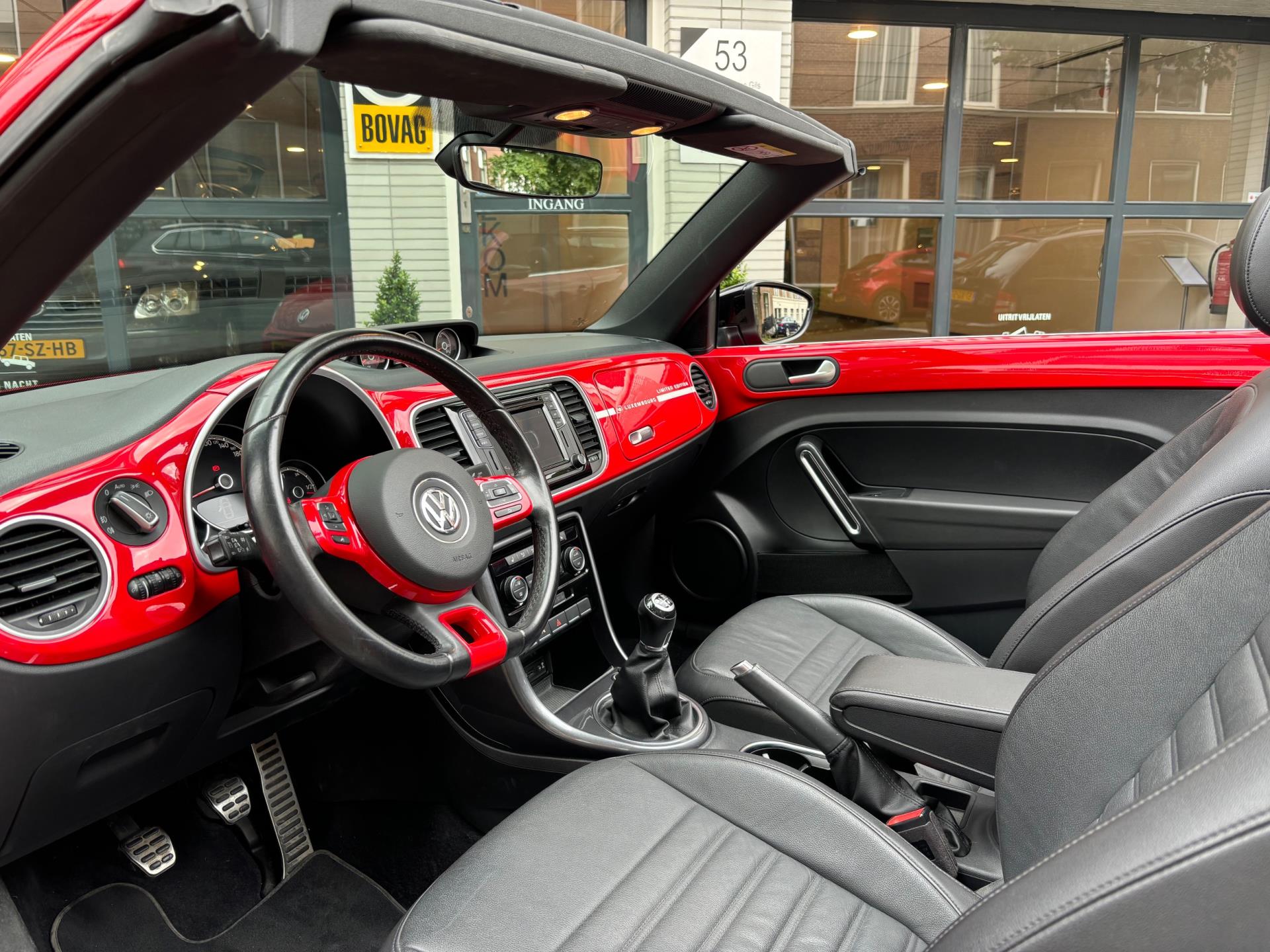 Volkswagen Beetle Cabriolet 1.4 TSI SPECIAL EDITION BlueMotion | AIRCO | LEDER | NAVIGATIE | LMV 20 | CAMERA | PDC | LED |