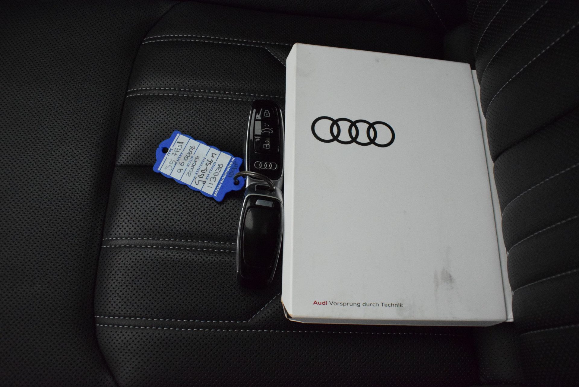 Audi A6 Avant 55 TFSI e 368pk quattro S-Line Trekhaak Camera Head-Up Keyless Leder Massage Panoramadak Navigatie